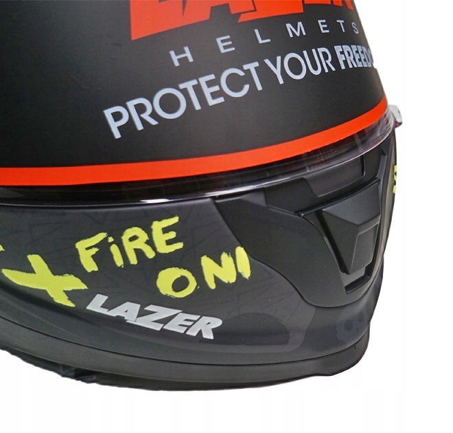 Kask LAZER RAFALE EVO Oni Dark M Cechy wizjera wzmocniona odporność na zarysowania zintegrowana blenda przeciwsłoneczna