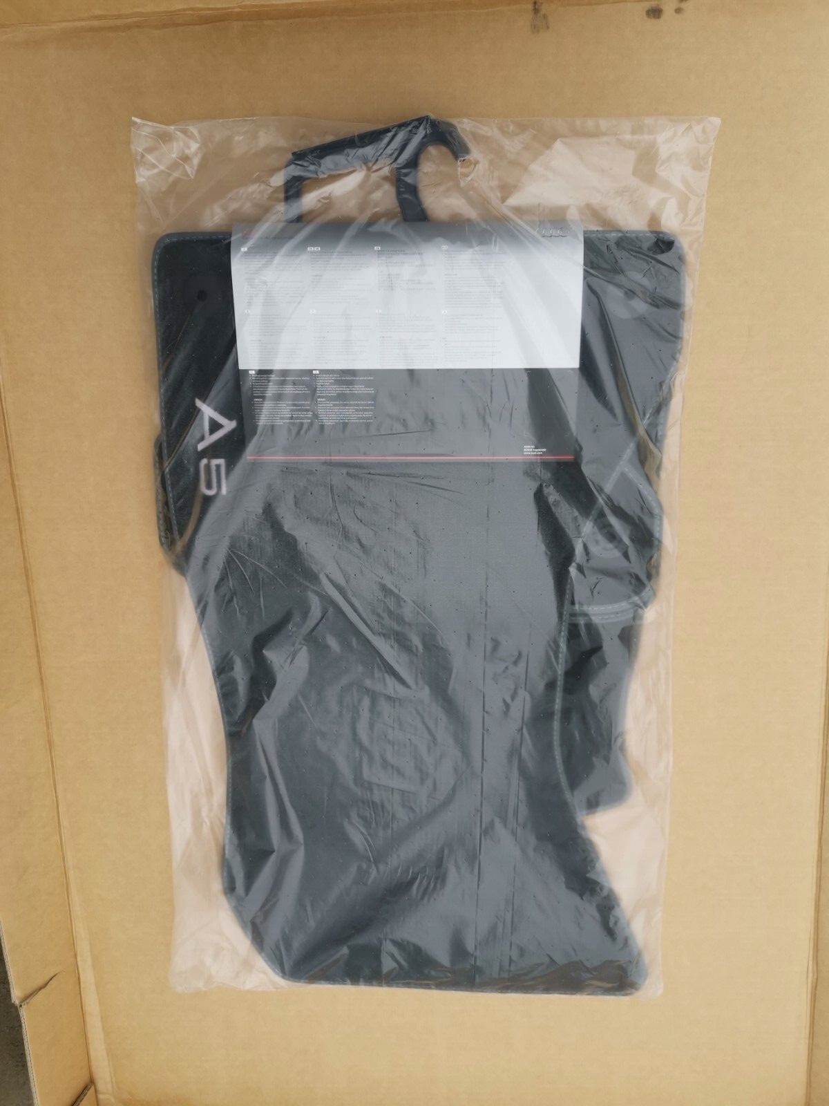 Velurové koberce Audi A5 8W6061270 Mno