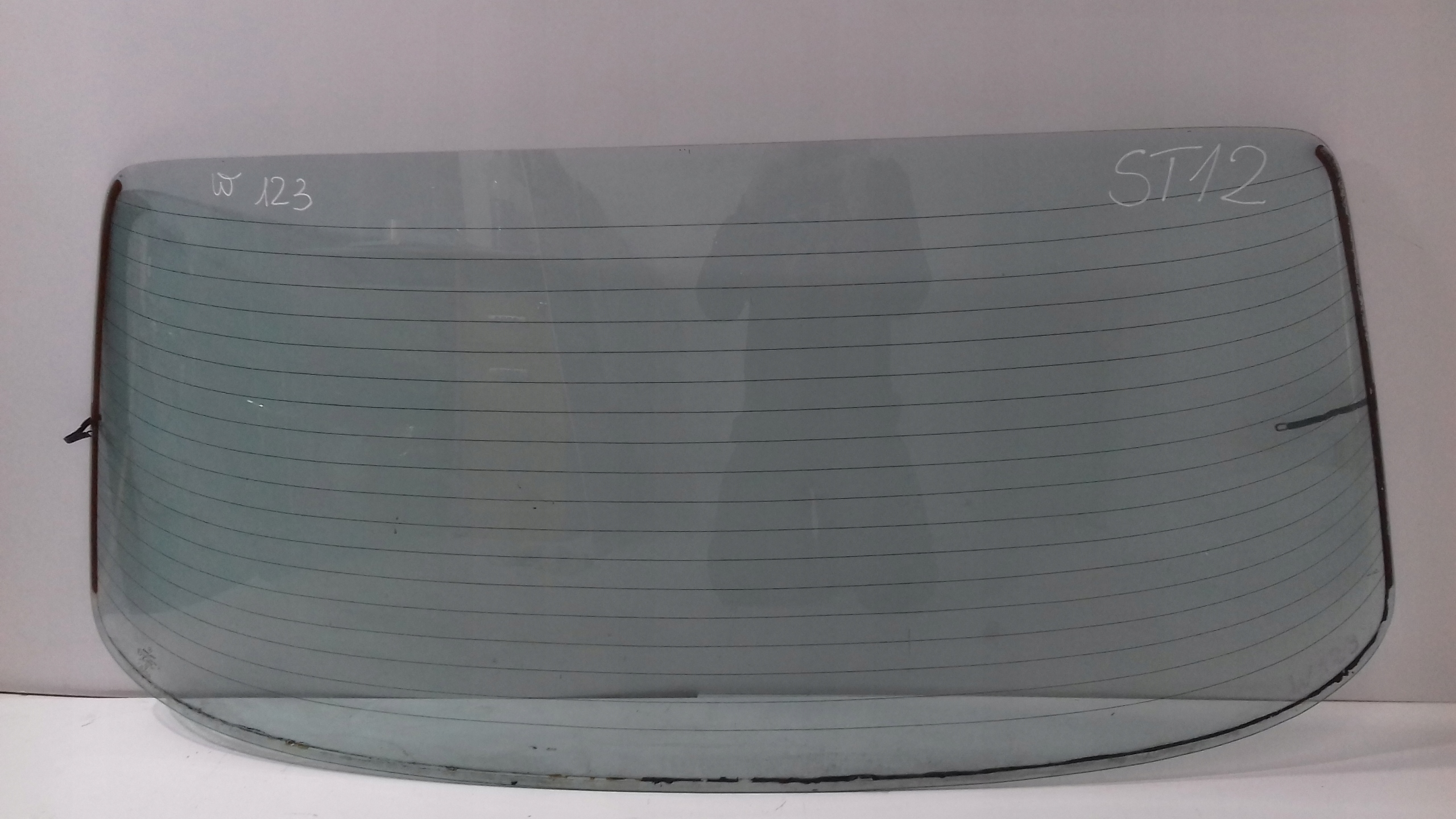 window rear MERCEDES W123 / W 123