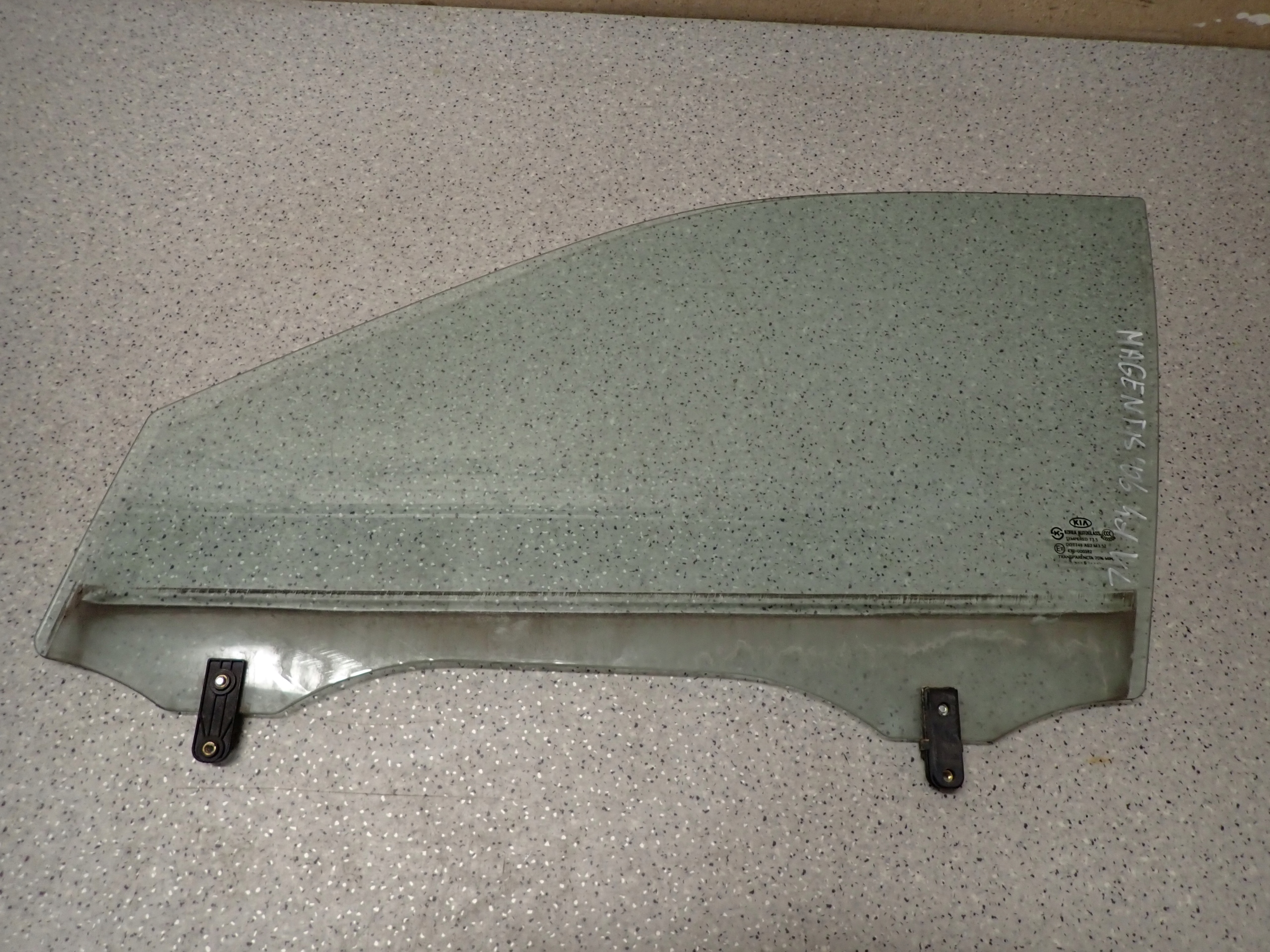 KIA MAGENTIS 05-11 СТЕКЛО ПЕРЕДНЕЙ ЛЕВОЙ ДВЕРИ