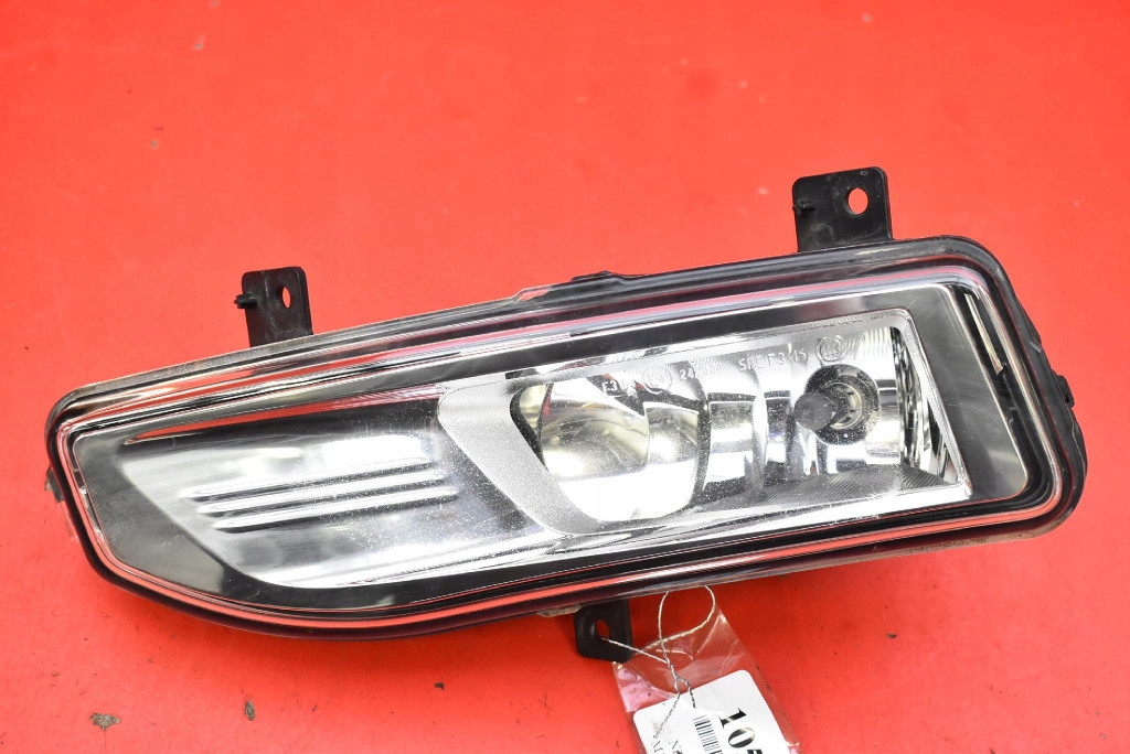 fog light left front front 261558995A NISSAN LEAF 2 II ZE1 17-21