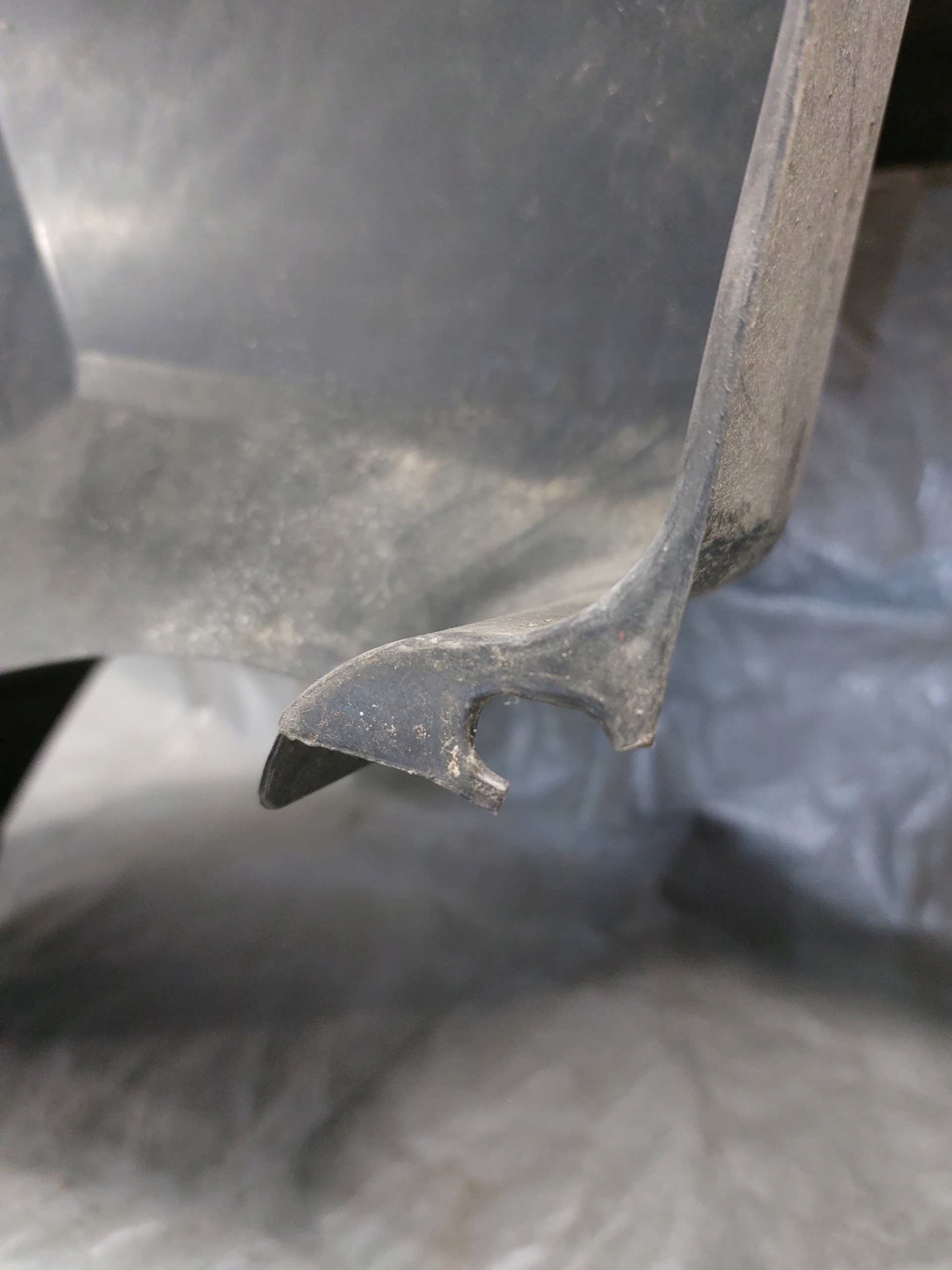 mudguard right rear. OPEL CORSA D 3D