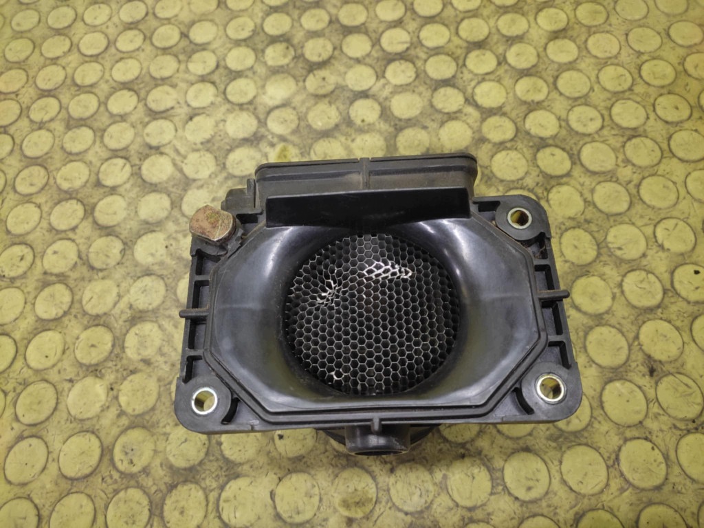 MITSUBISHI CARISMA 1.8 GDI luftmassenmesser E5T08271