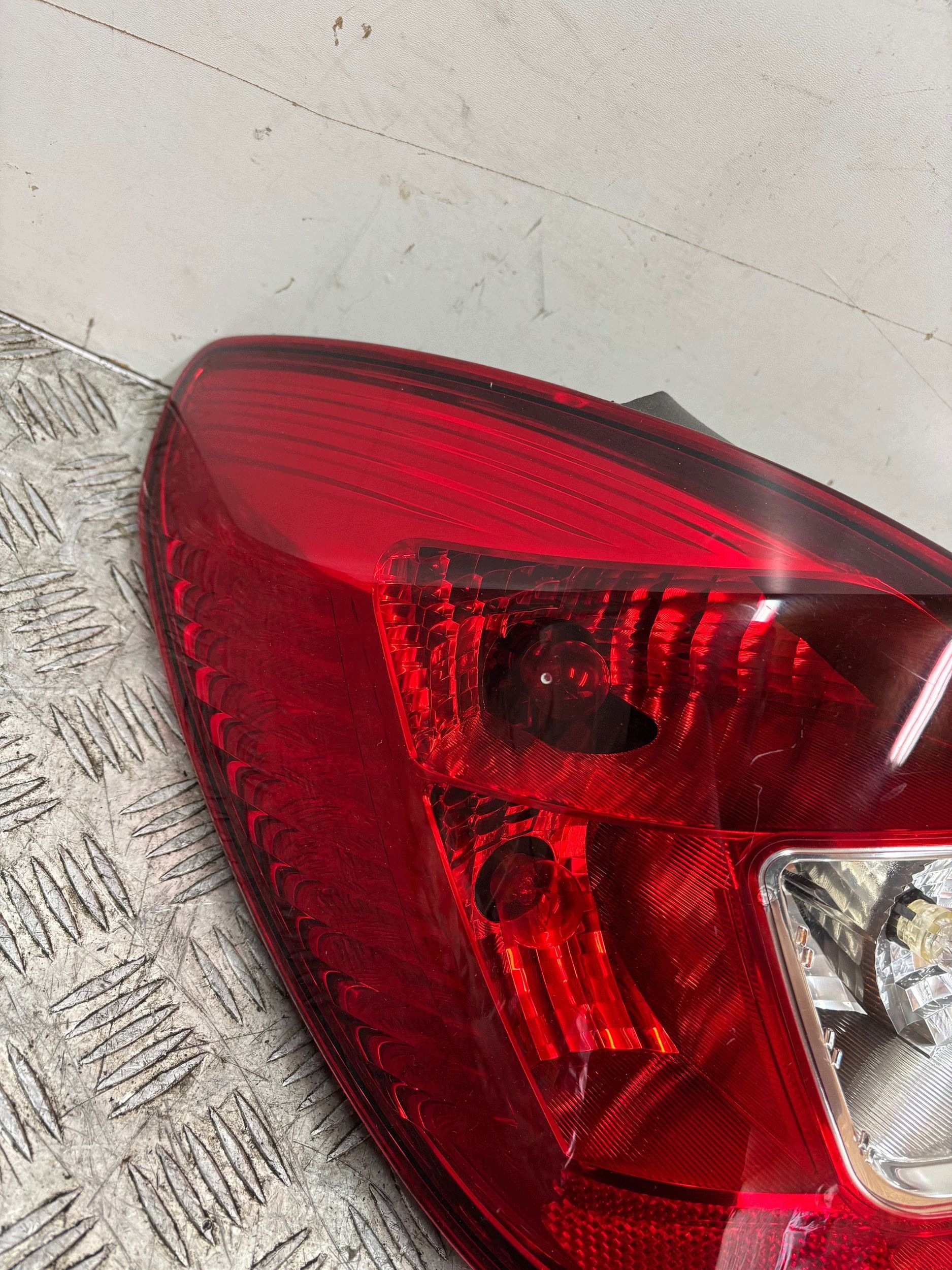 light rear part rear left OPEL CORSA D LIFT