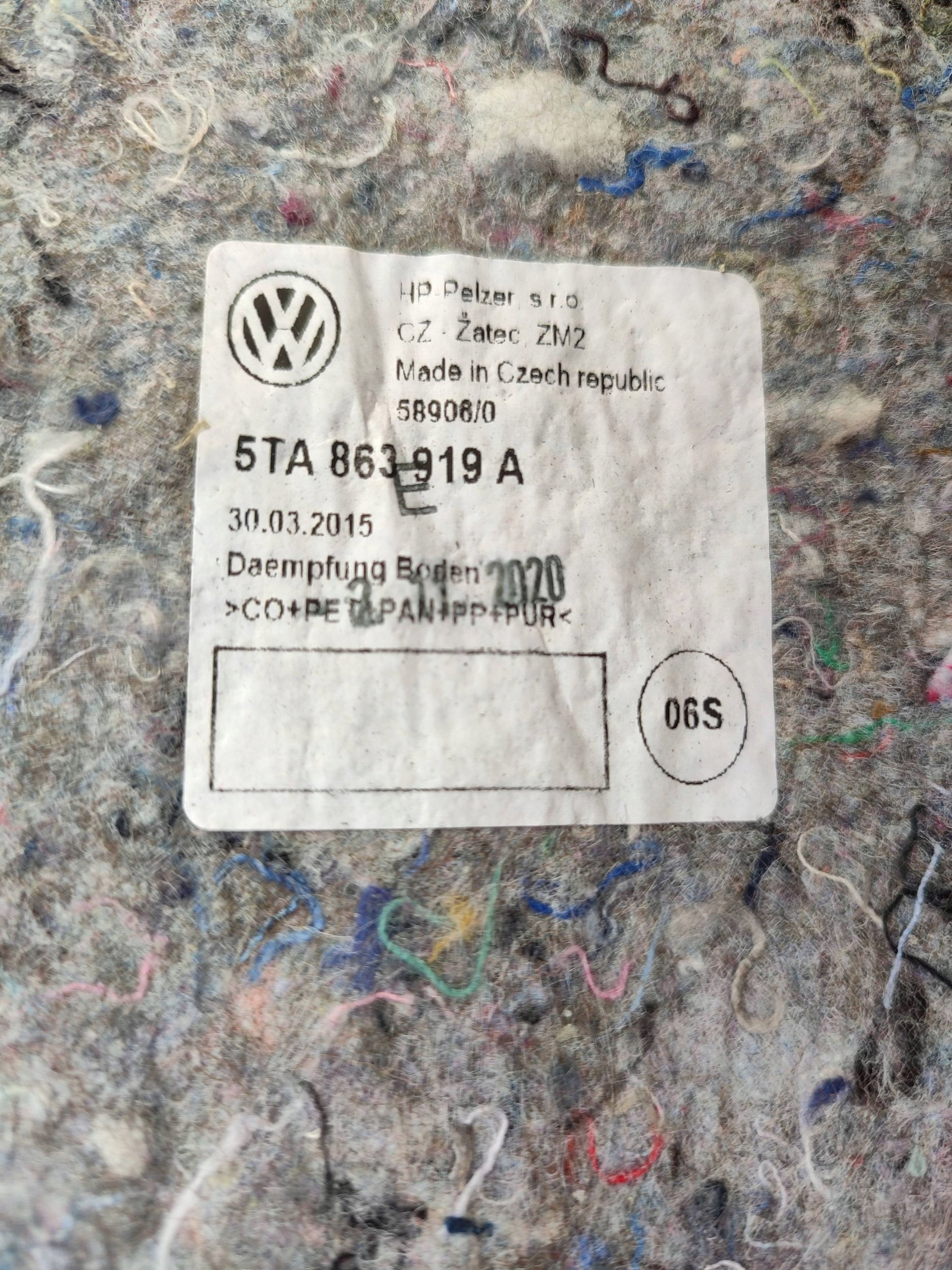 Volkswagen Touran III 2020 mats