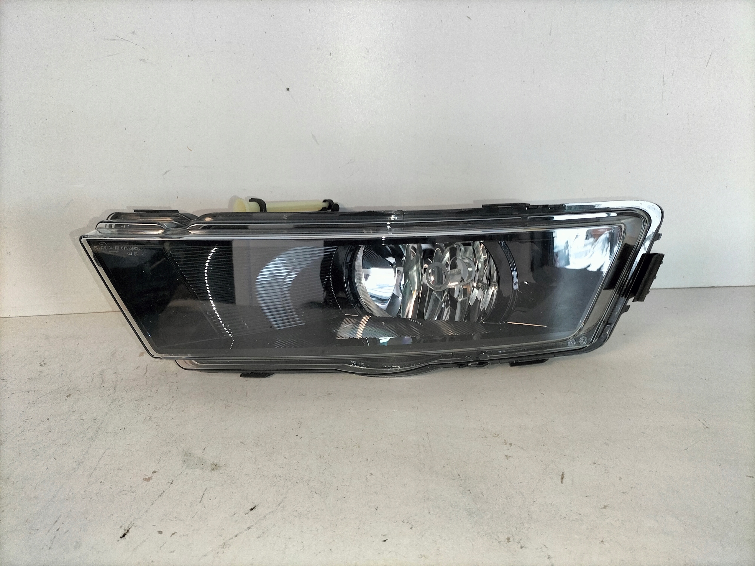 fog light light left SKODA RAPID 12