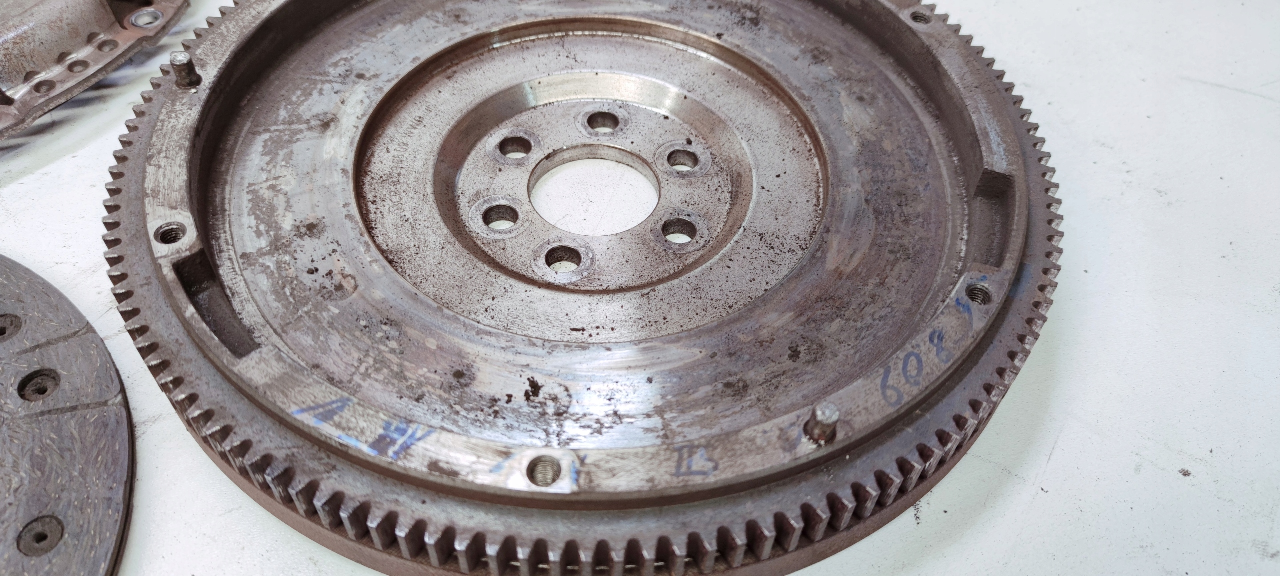 EMBRAYAGE DISQUE DE PRESSION AUDI VW 1.4 TFSI 03C105273K