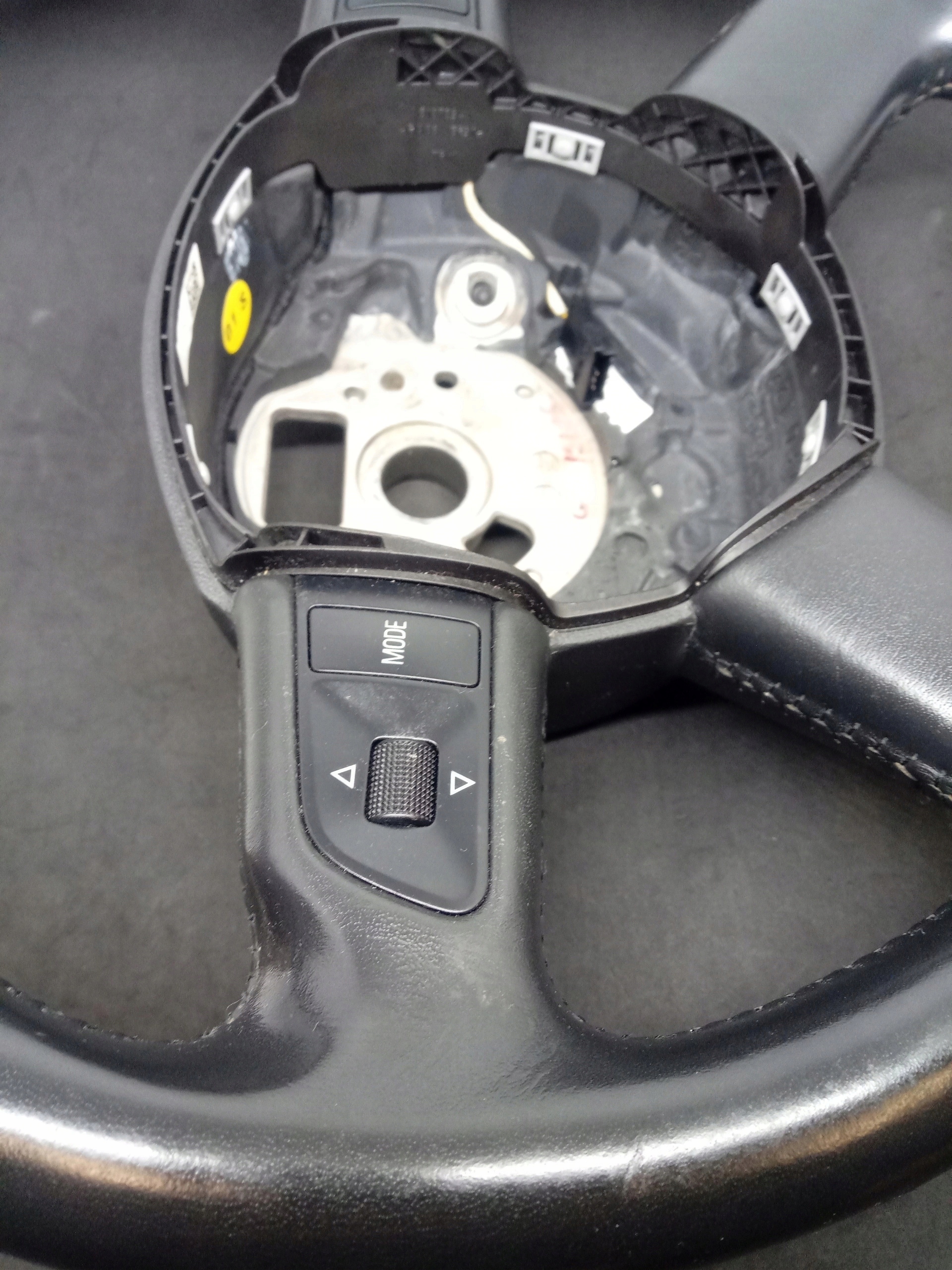 Audi A4 B8 руль кожанная 8K0419091B