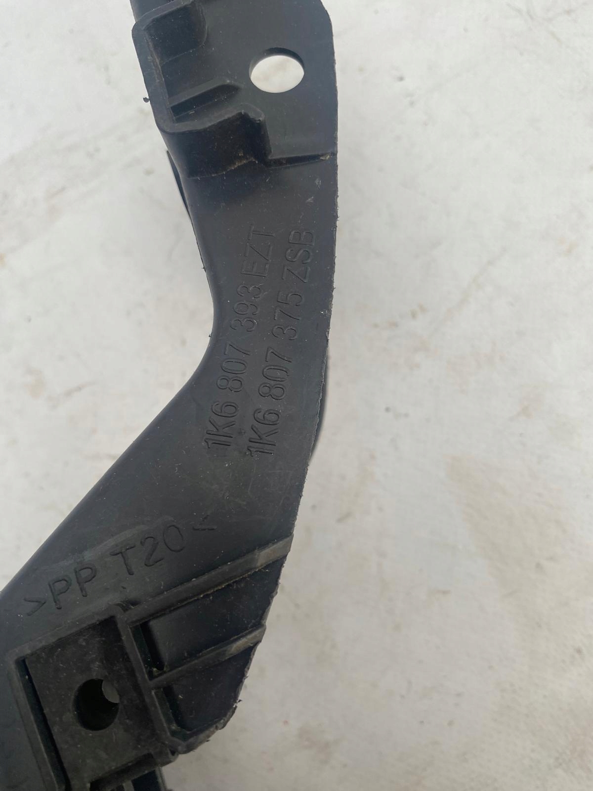 VW GOLF V 5 1K6 bumper bracket rear part left