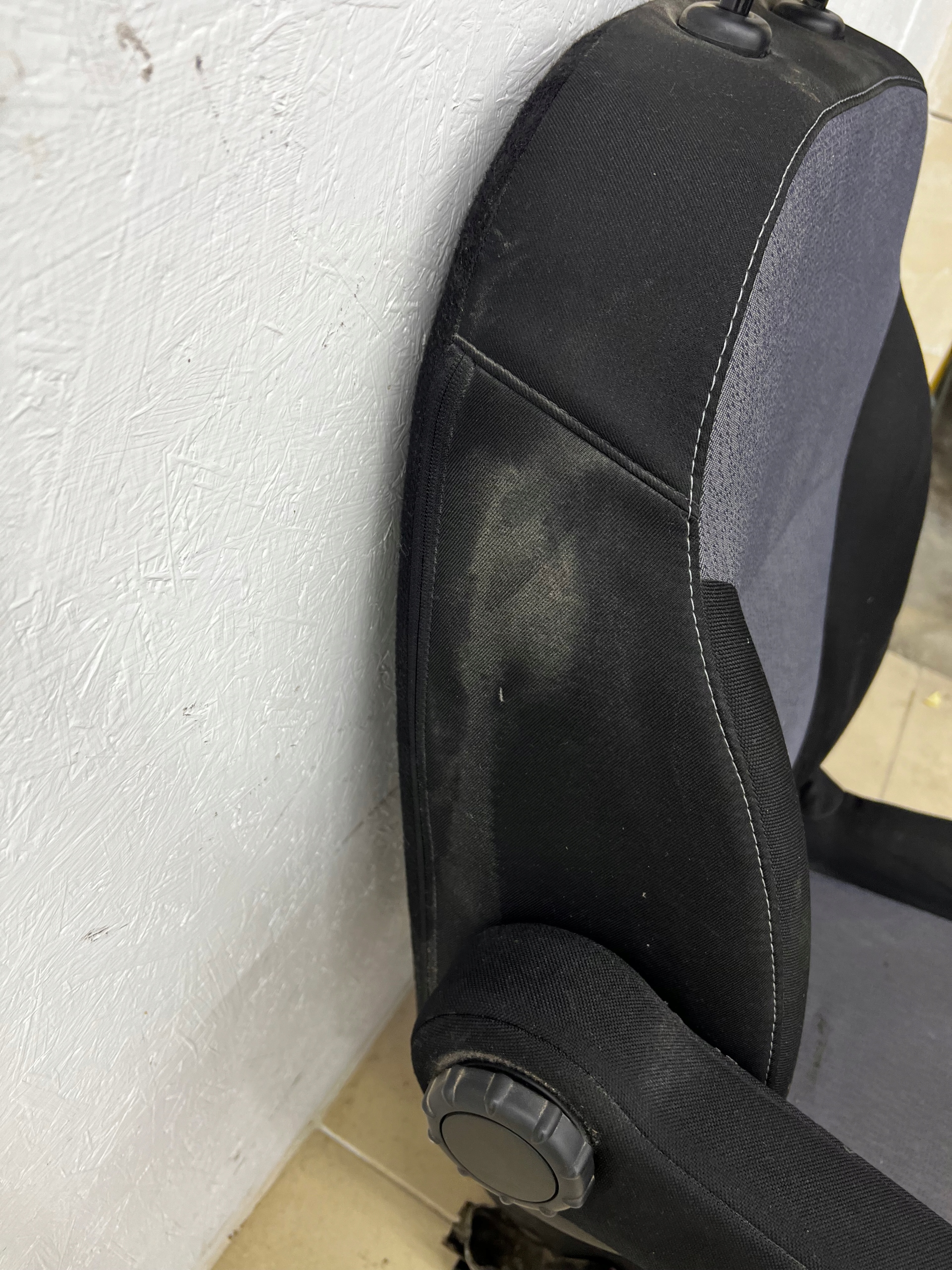 RENAULT TRAFIC 3 III VIVARO B seat left front front driver´s EU