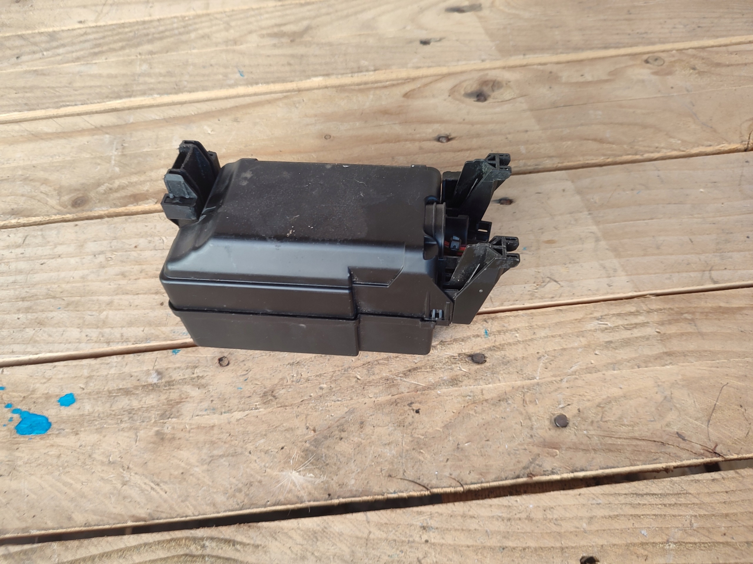 fuse box OPEL INSIGNIA B 17-22 13460664