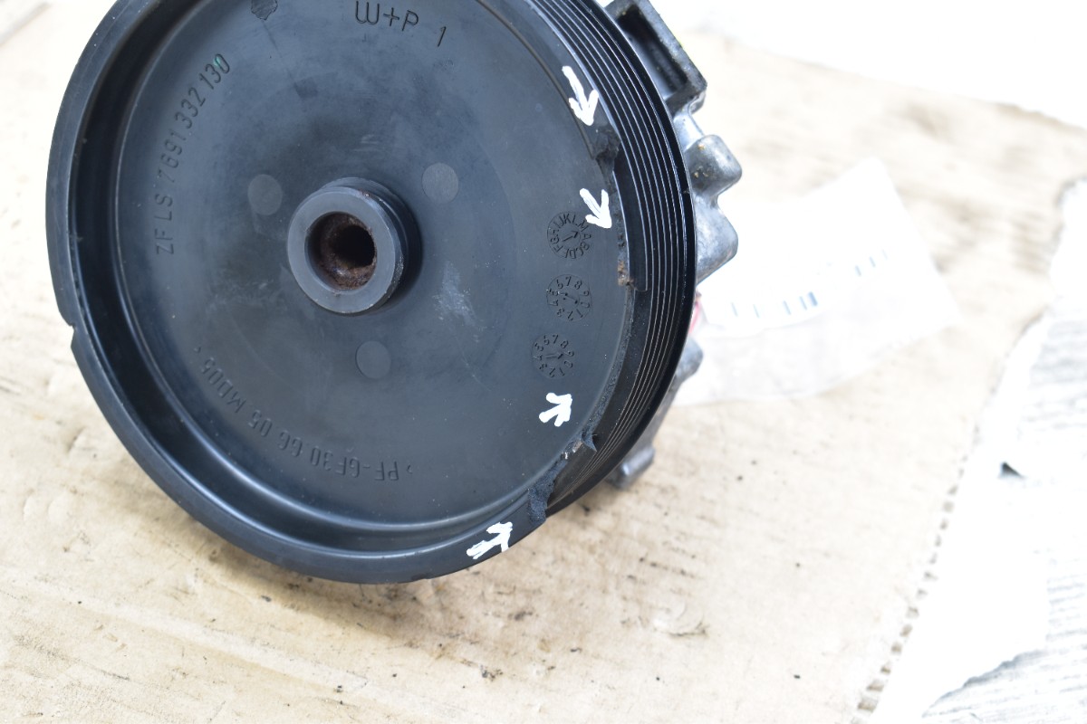 servo pump MERCEDES W203 CL203 W204 1.8 compressor; A0034664101