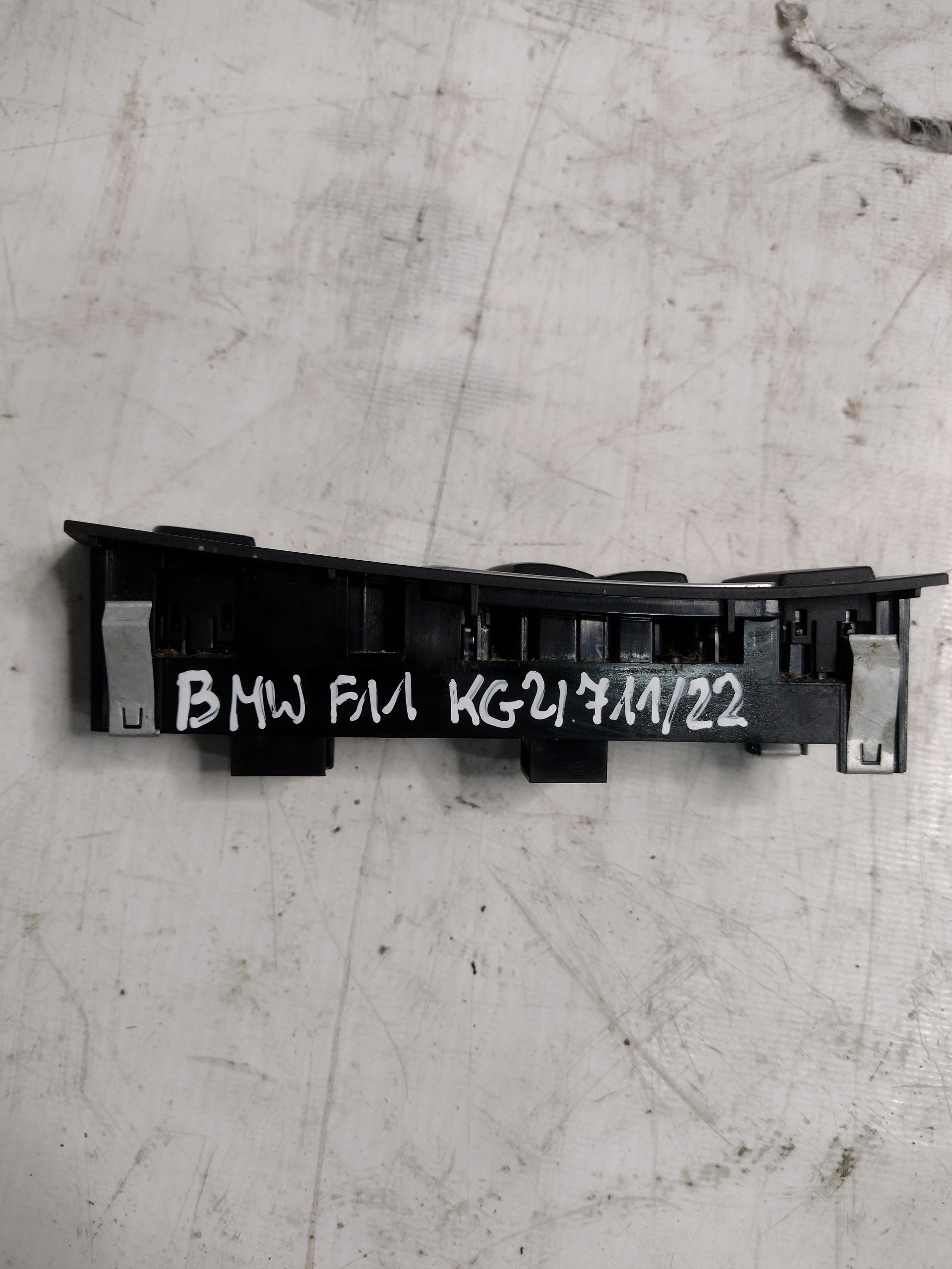 control panel springing BMW F11 BMW OE 9197921 UK