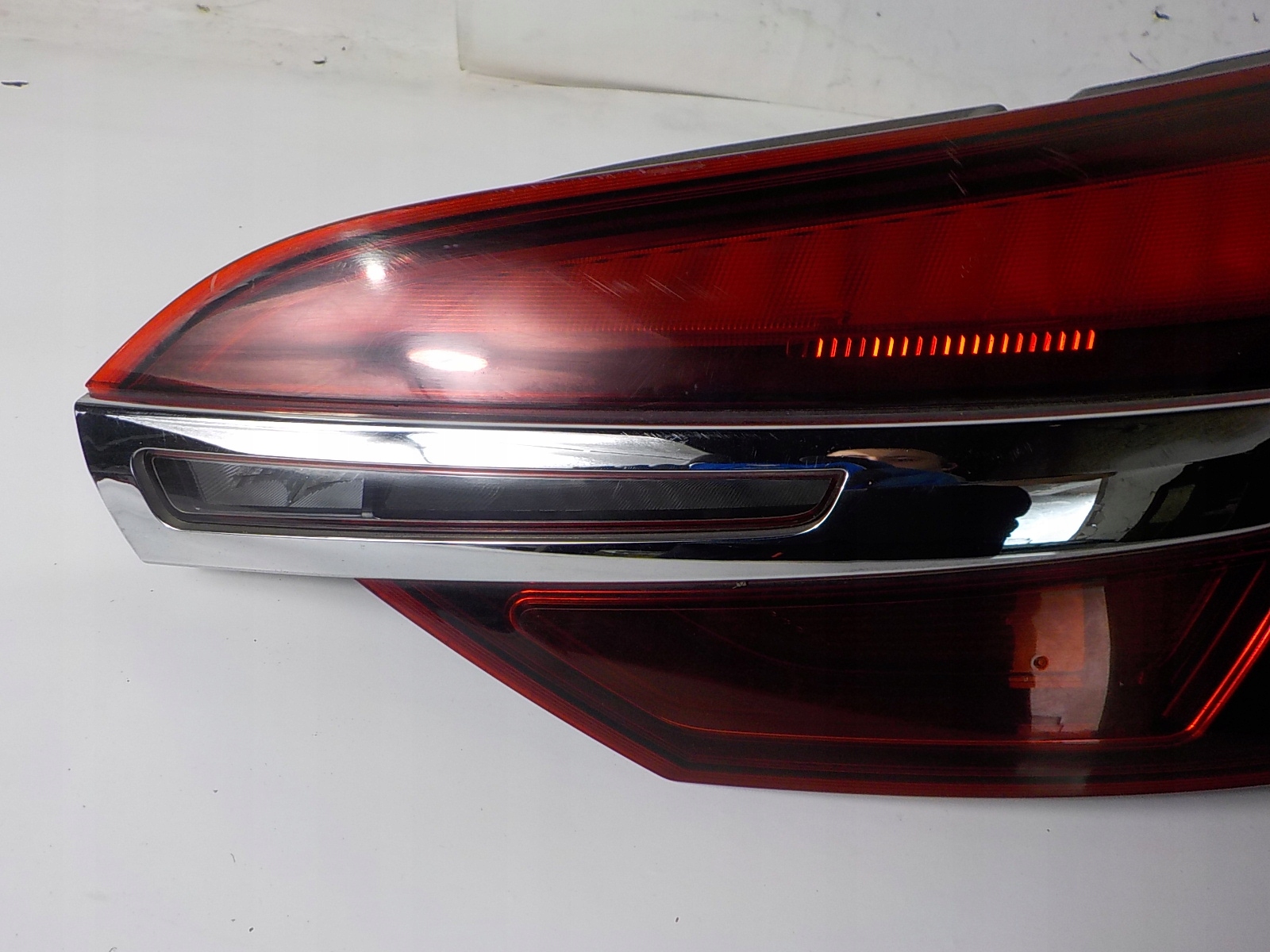 OPEL INSIGNIA A KOMBI LIFT light right rear part rear