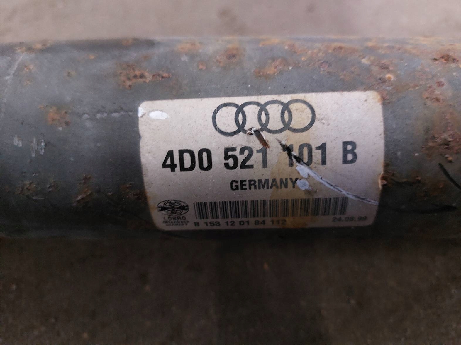 cardan AUDI A8 D2 2.5 TDI 4D0521101B