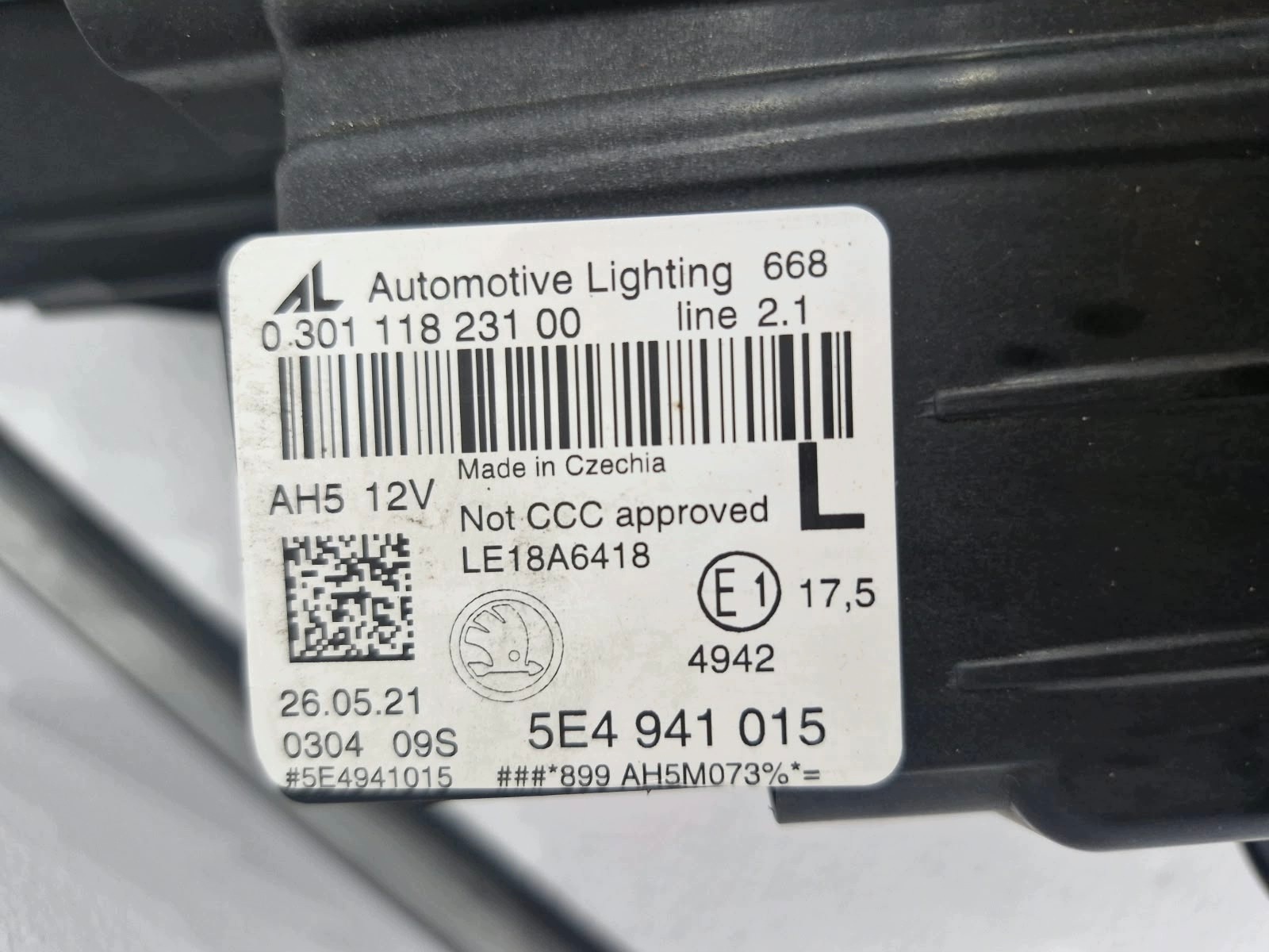 light left Skoda Octavia 4 IV FULL LED Zwykly