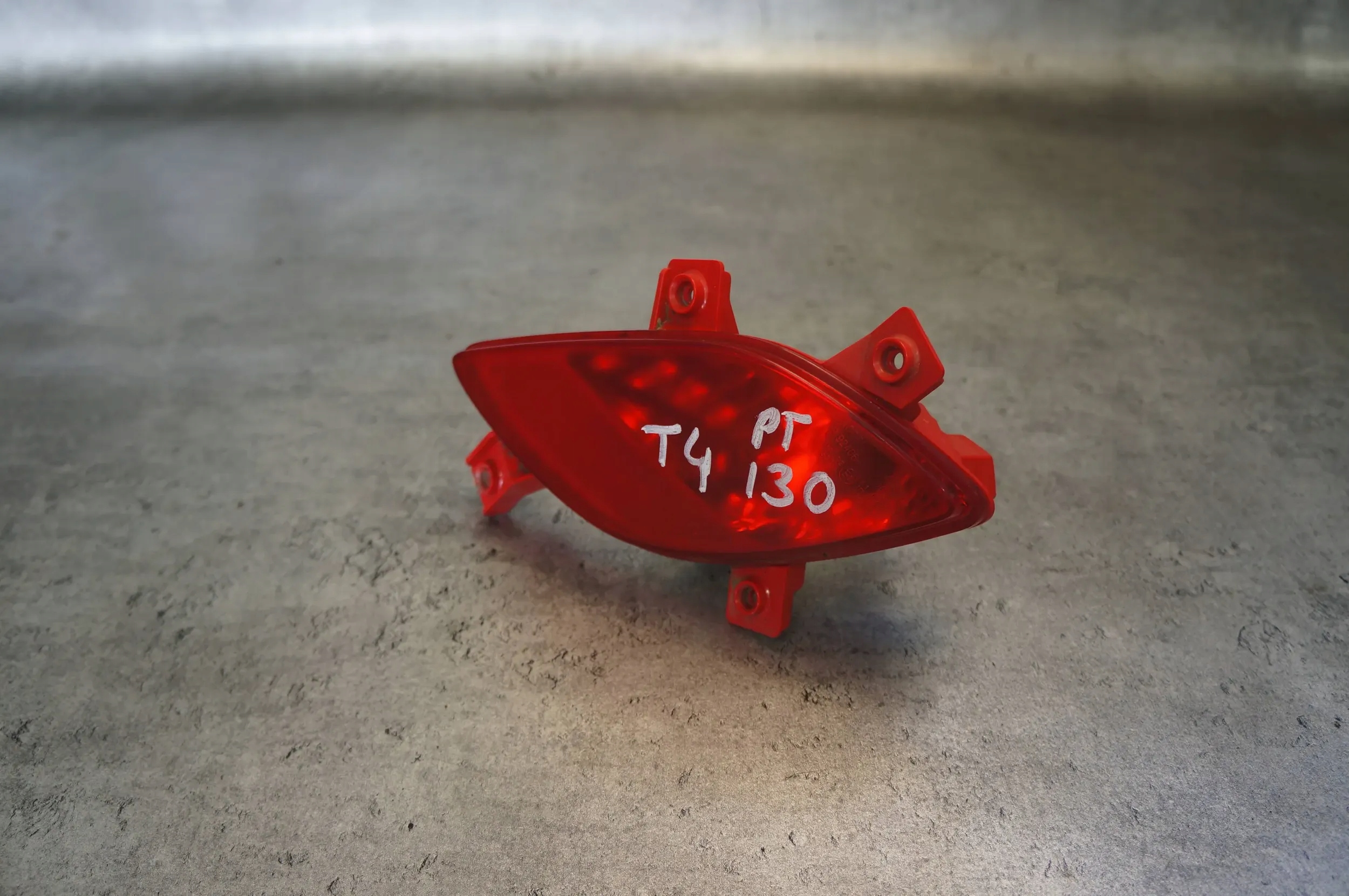 LAMPA ZDERZAKA PRAWY TYŁ TYLNA PRAWA HYUNDAI I30 II 92406-A50 Producent części Hyundai OE