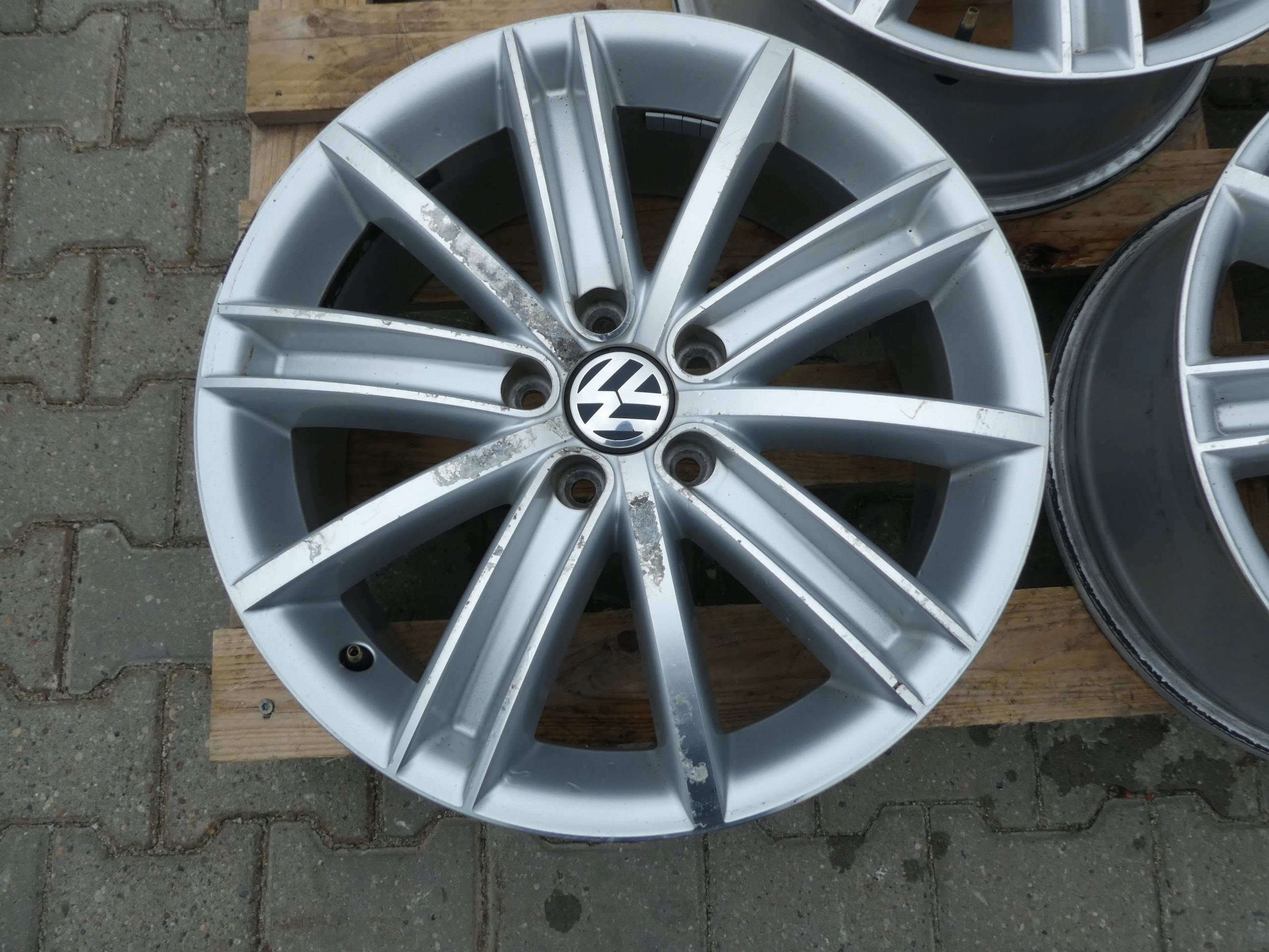 4X discs aluminium disc 5N0601025D VW 5X112