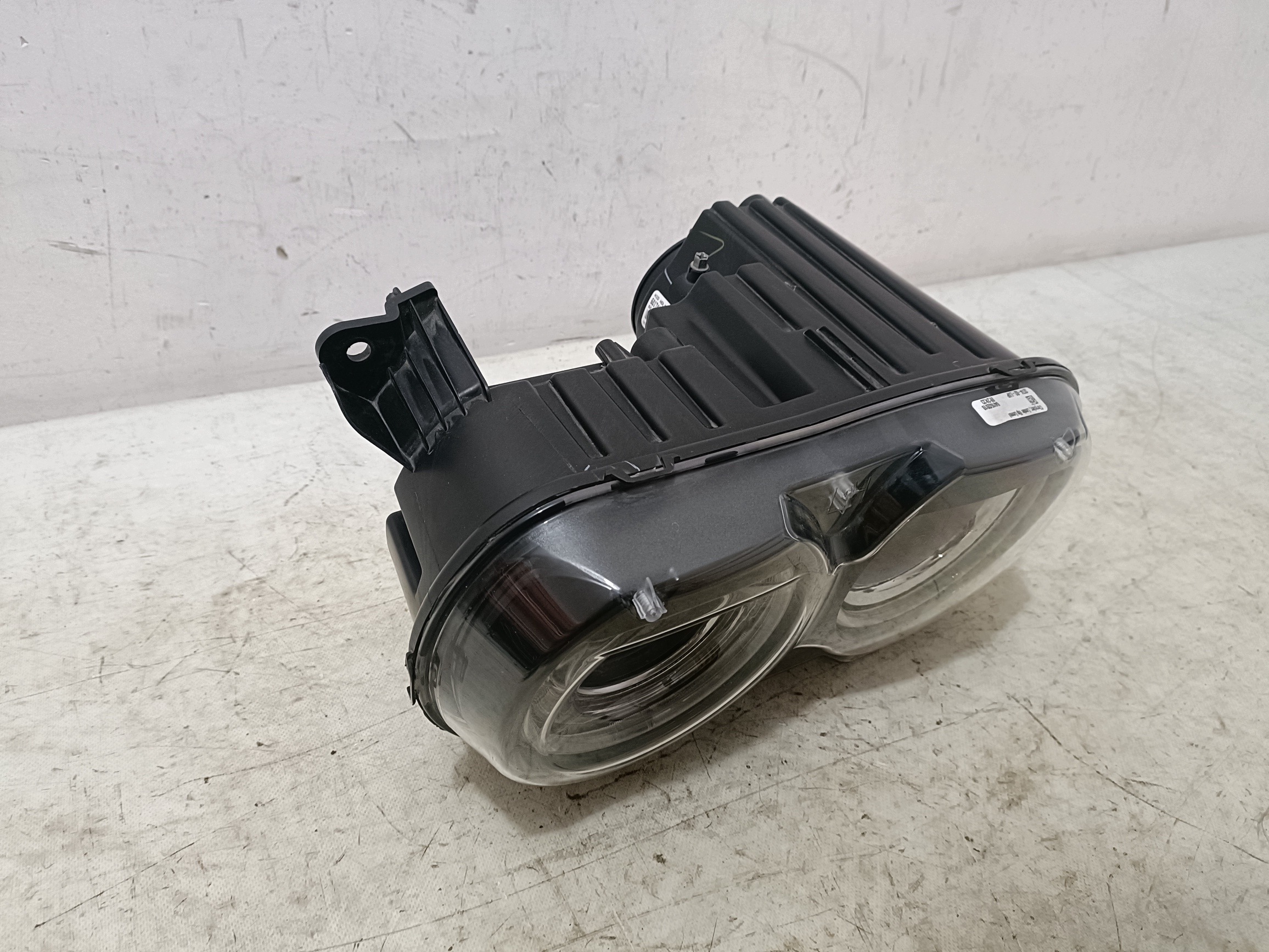 DODGE CHALLENGER 2019 REFLEKTOR licht KSENON vorne links 68174067AE