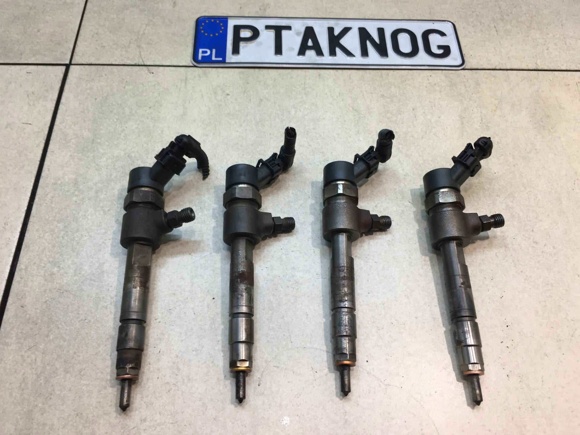 injector ALFA ROMEO 147 1.9 JTD 0445110068