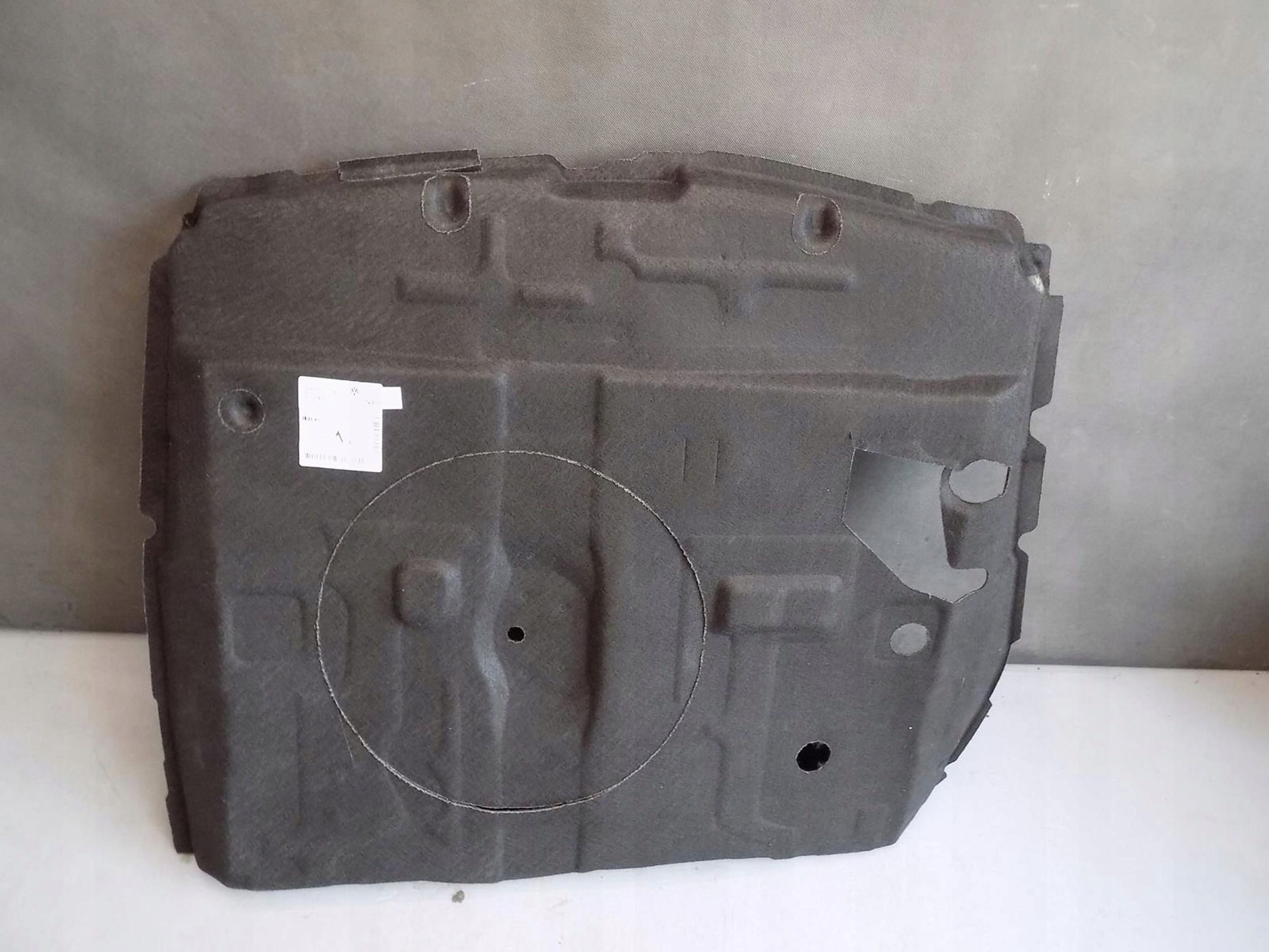 VW TOUAREG III mats boot 760863697B