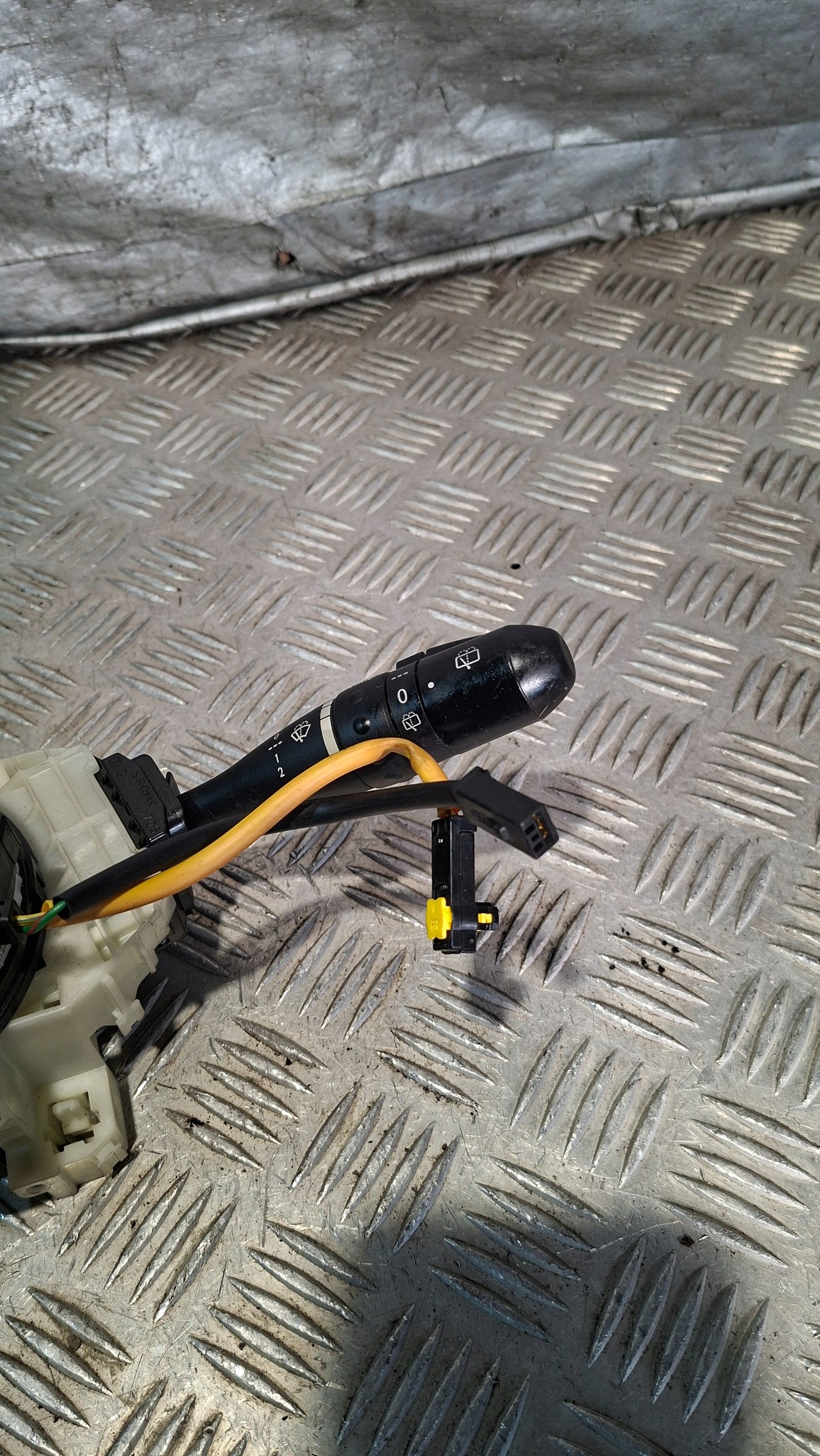 DEVIO LUCI TERGICRISTALLO TERGI MITSUBISHI COLT VI