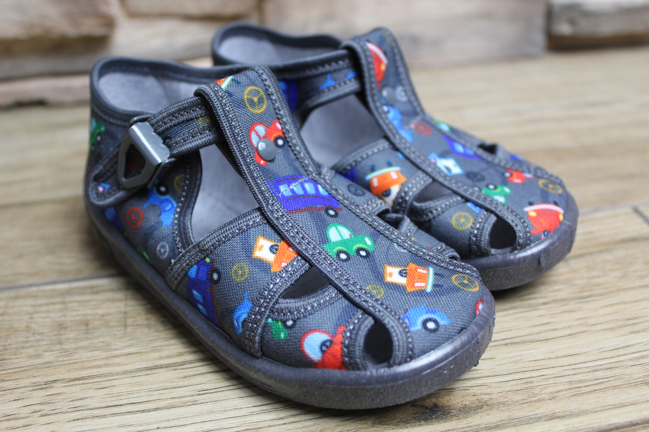 BUTY TRAMPKI ROZ.23 Kolor szary