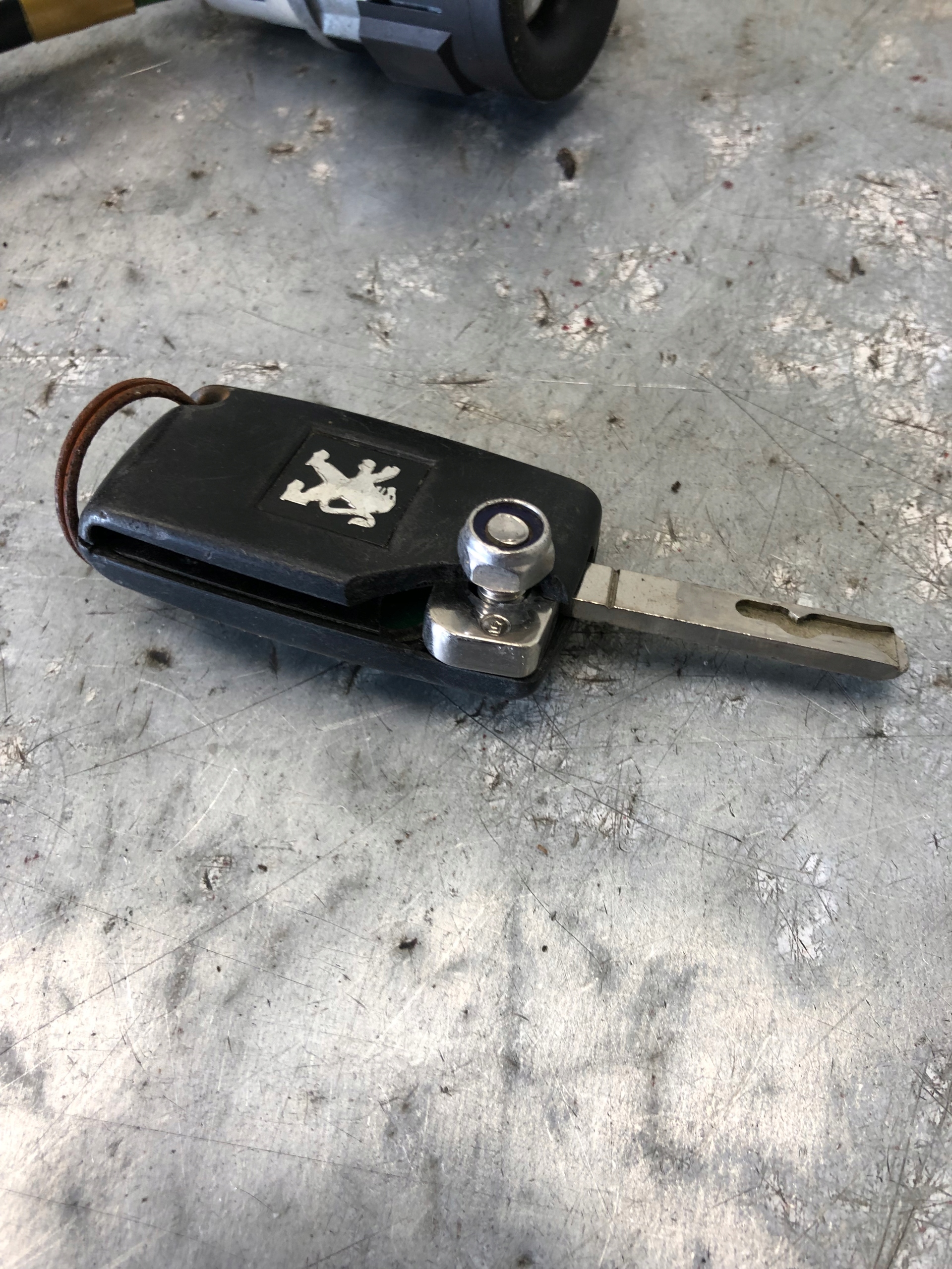 ignition + key PEUGEOT 1007 9652781780