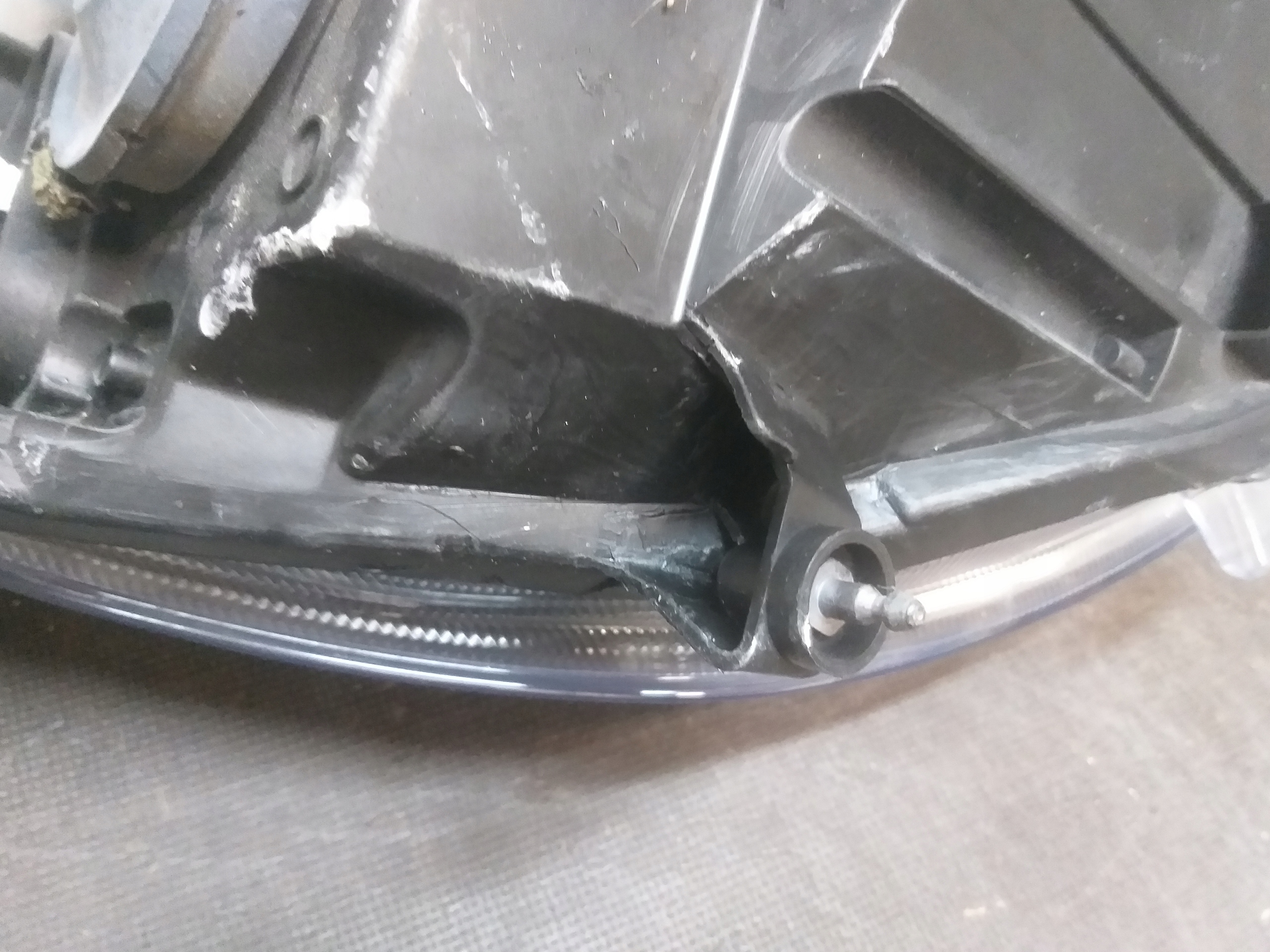 LIGHT FRONT LEFT FORD FIESTA MK8 LENS LED H1BB-13W030-EC