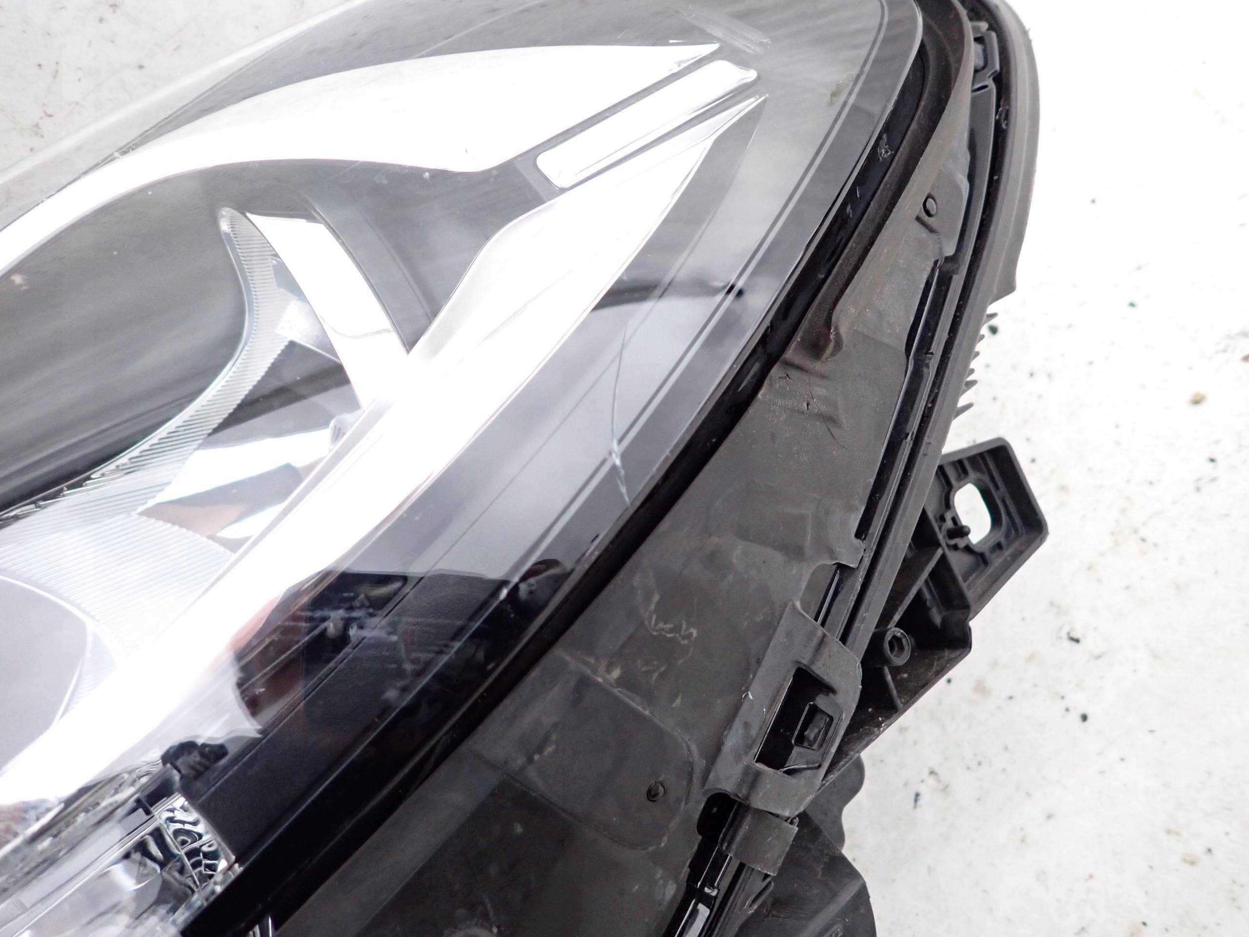 MERCEDES B-KLASA II W246 LIFT 14- light left front