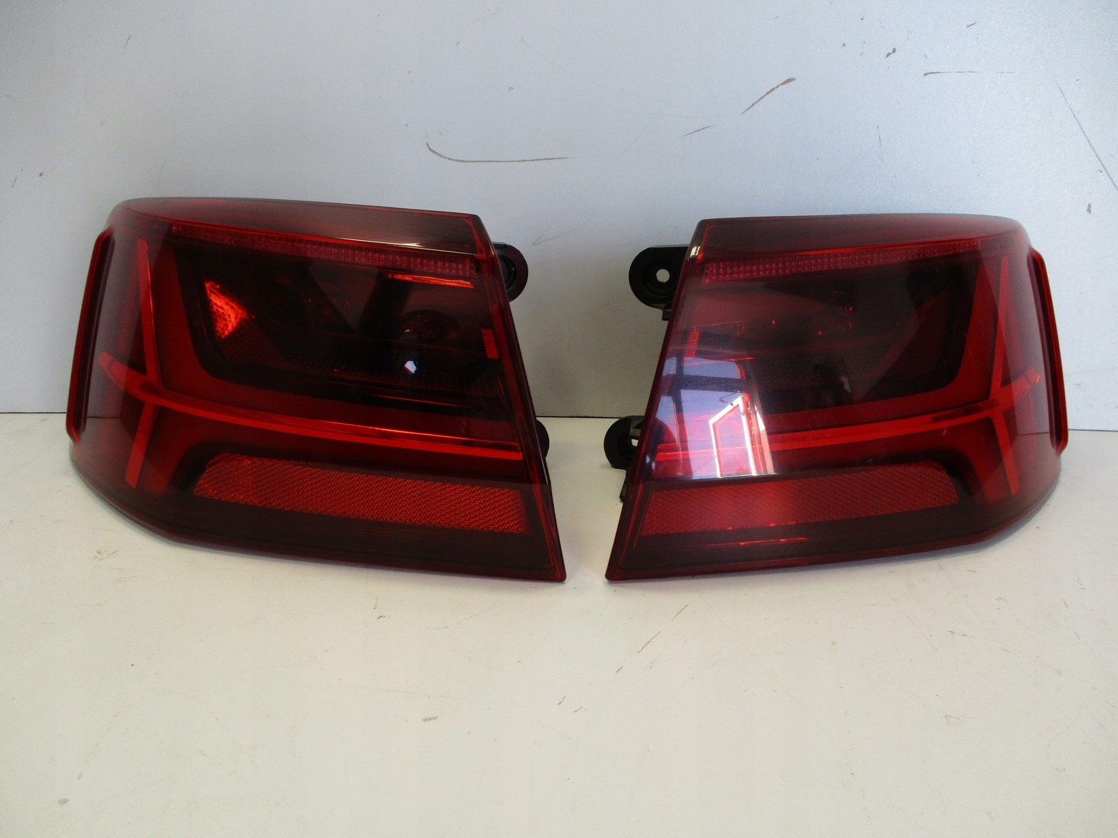 light rear part AUDI A6 4G0 sedan 4G5945096E right