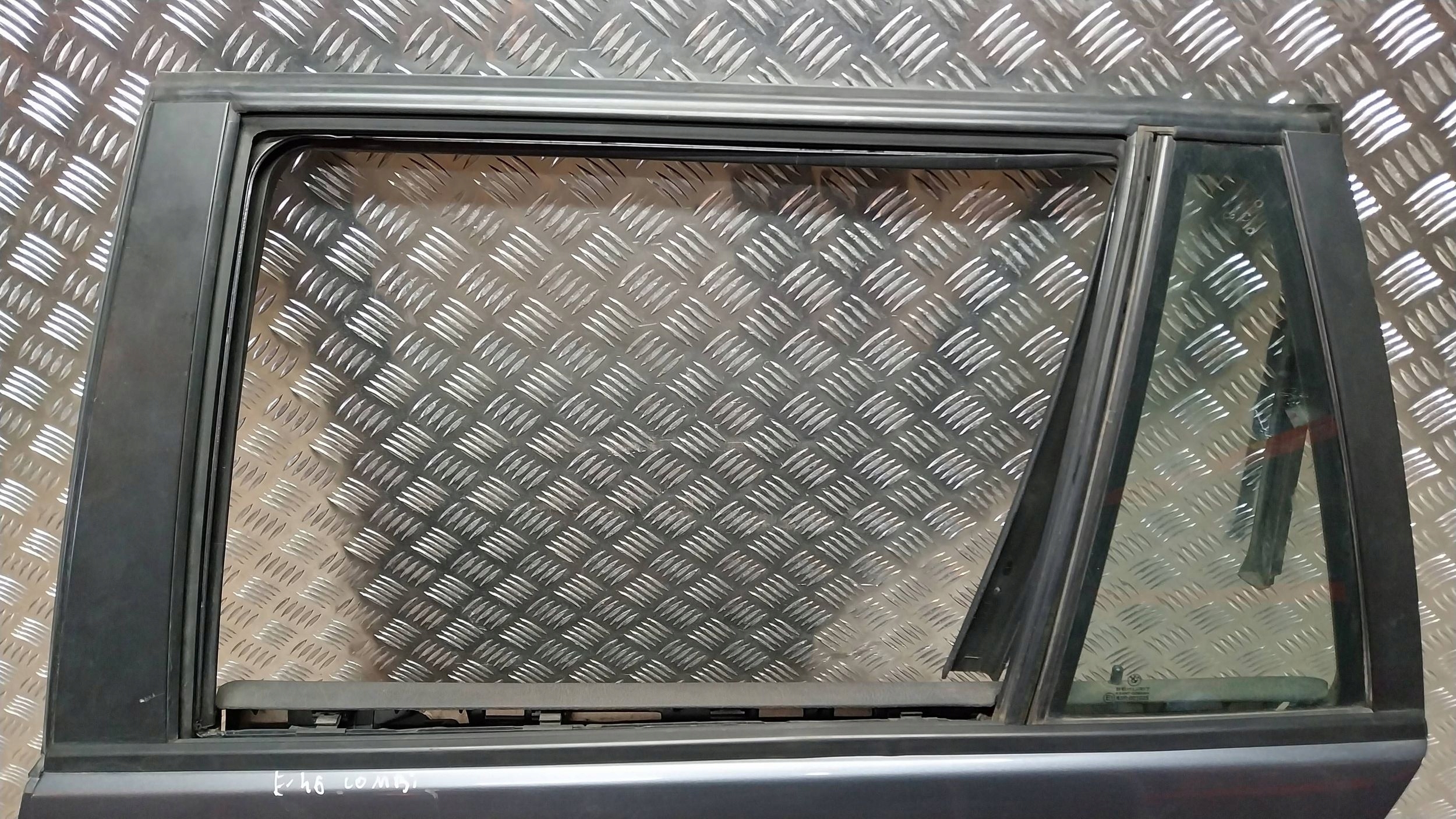 Tür heck links BMW 3 E46 98