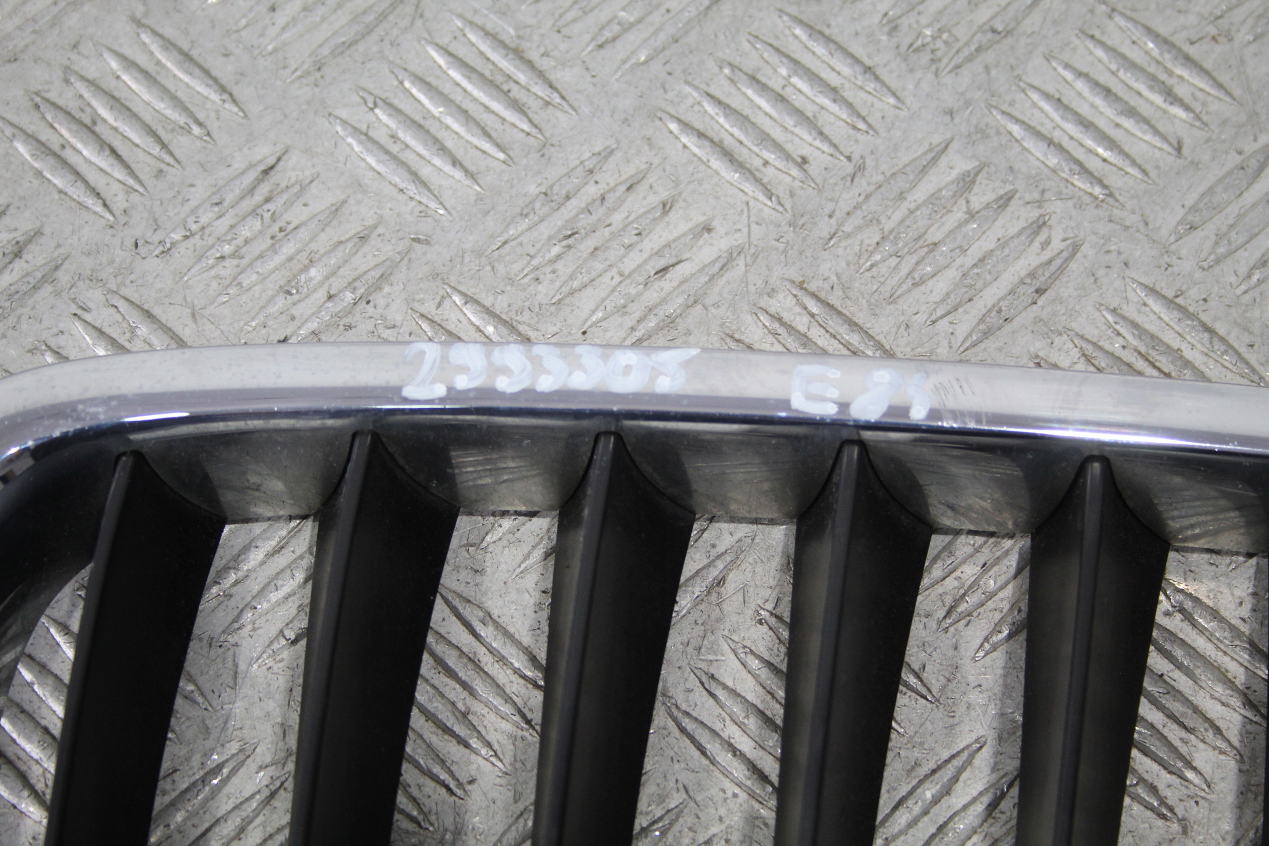 kidney grille grill left BMW X1 E84 2993305