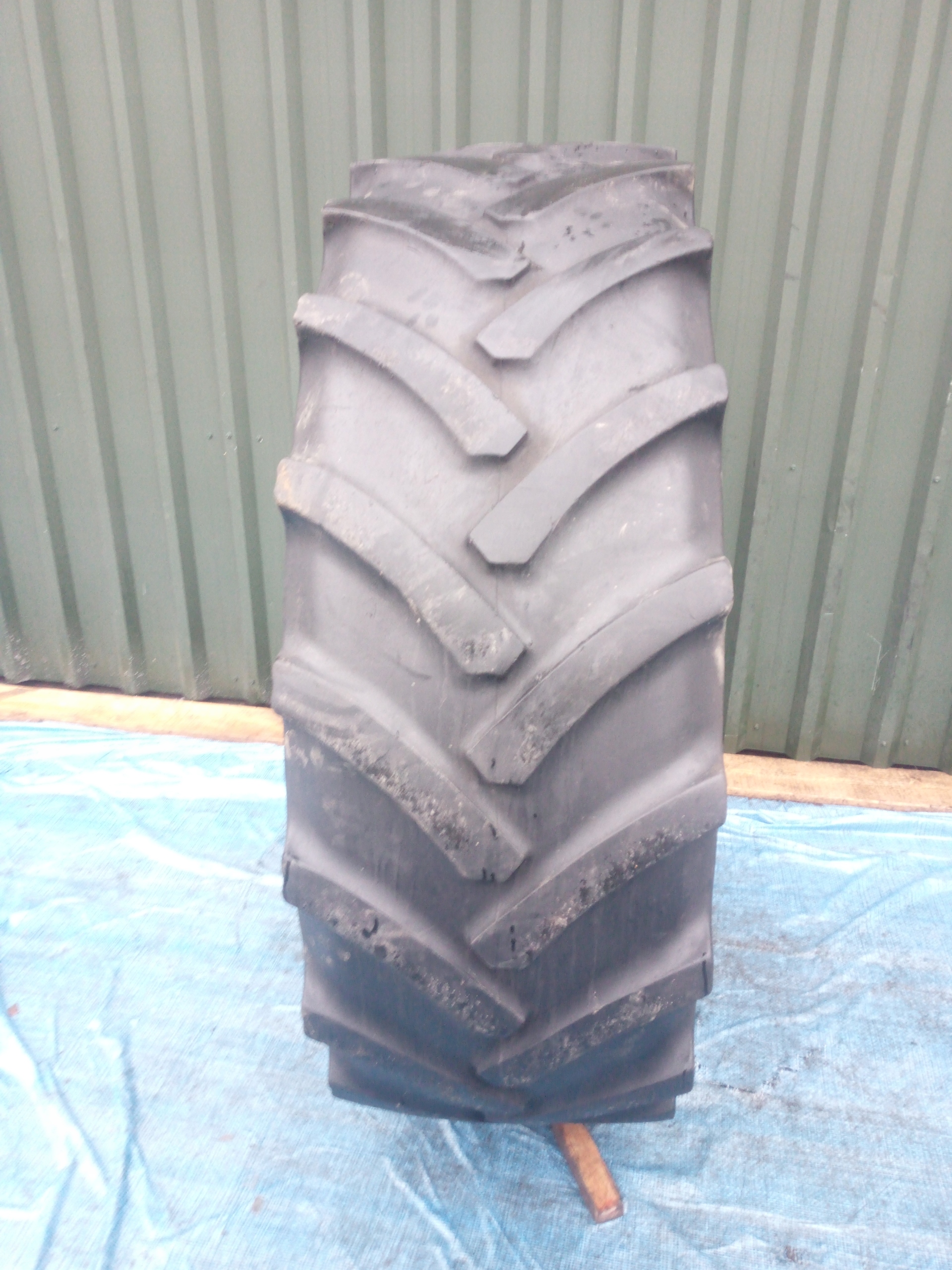 ШИНИ CONTINENTAL 480/70-R 38 HC 70