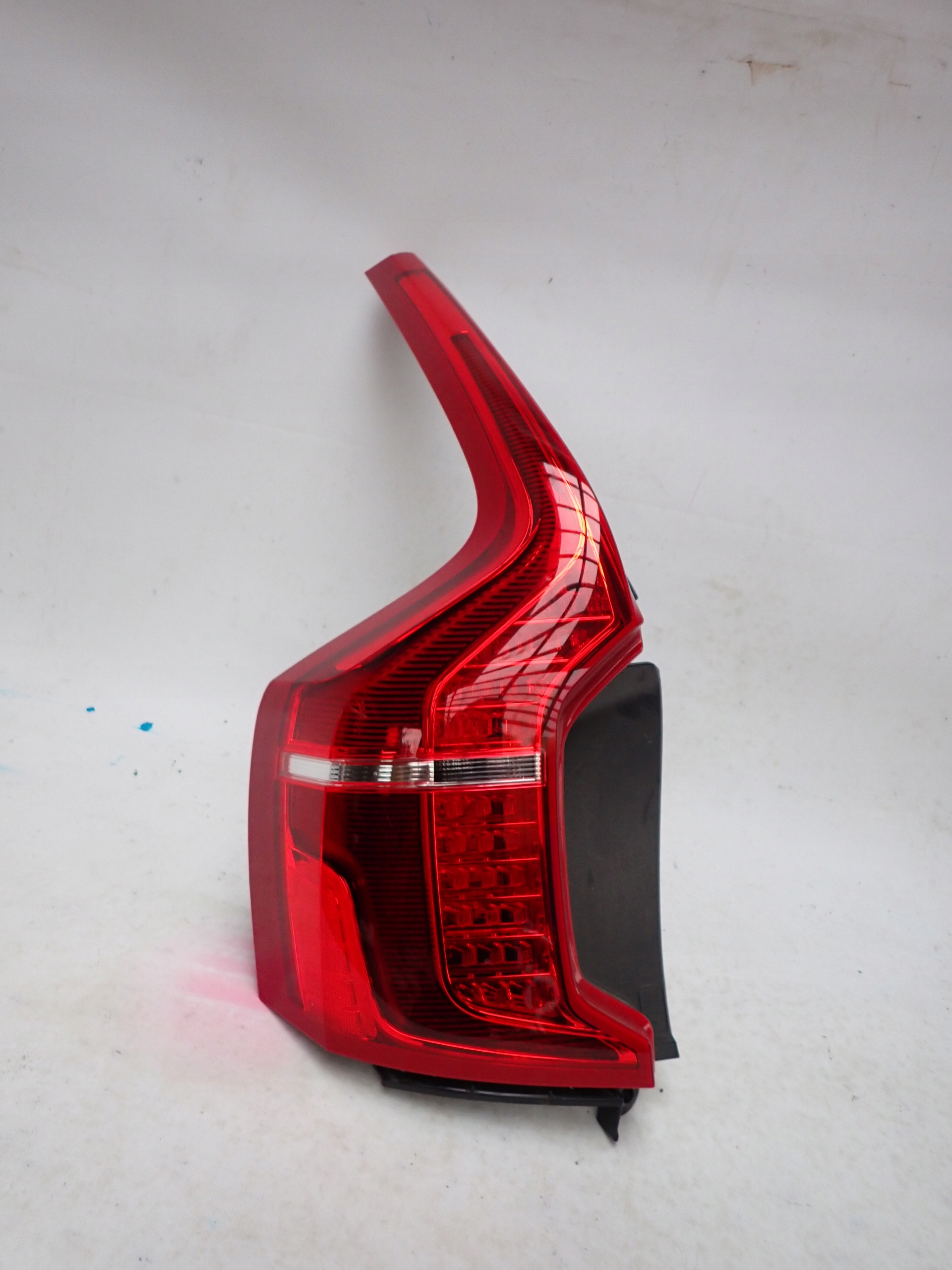 Fbd9291e4fdd8537de7fe83c836e