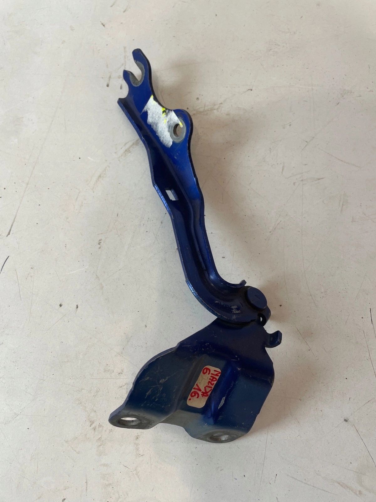 hinge bonnets front front right Mazda 6 II GH