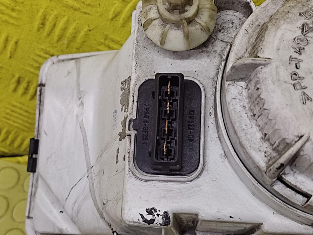 SKODA FELICIA REFLEKTOR light right front