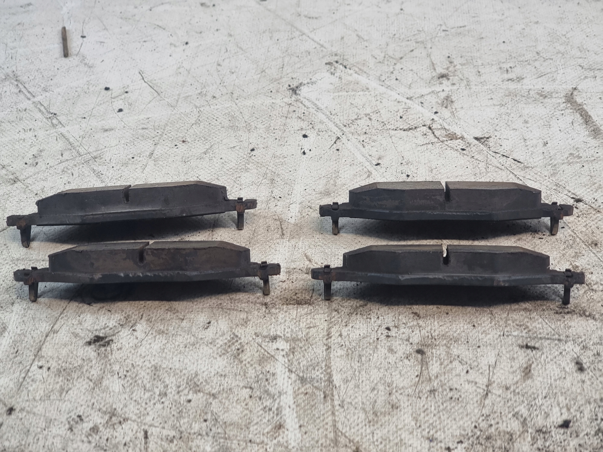 kotuče brzdové předek 247,5 mm 4x108 + plotýnky PEUGEOT 206 1.1B 44kW