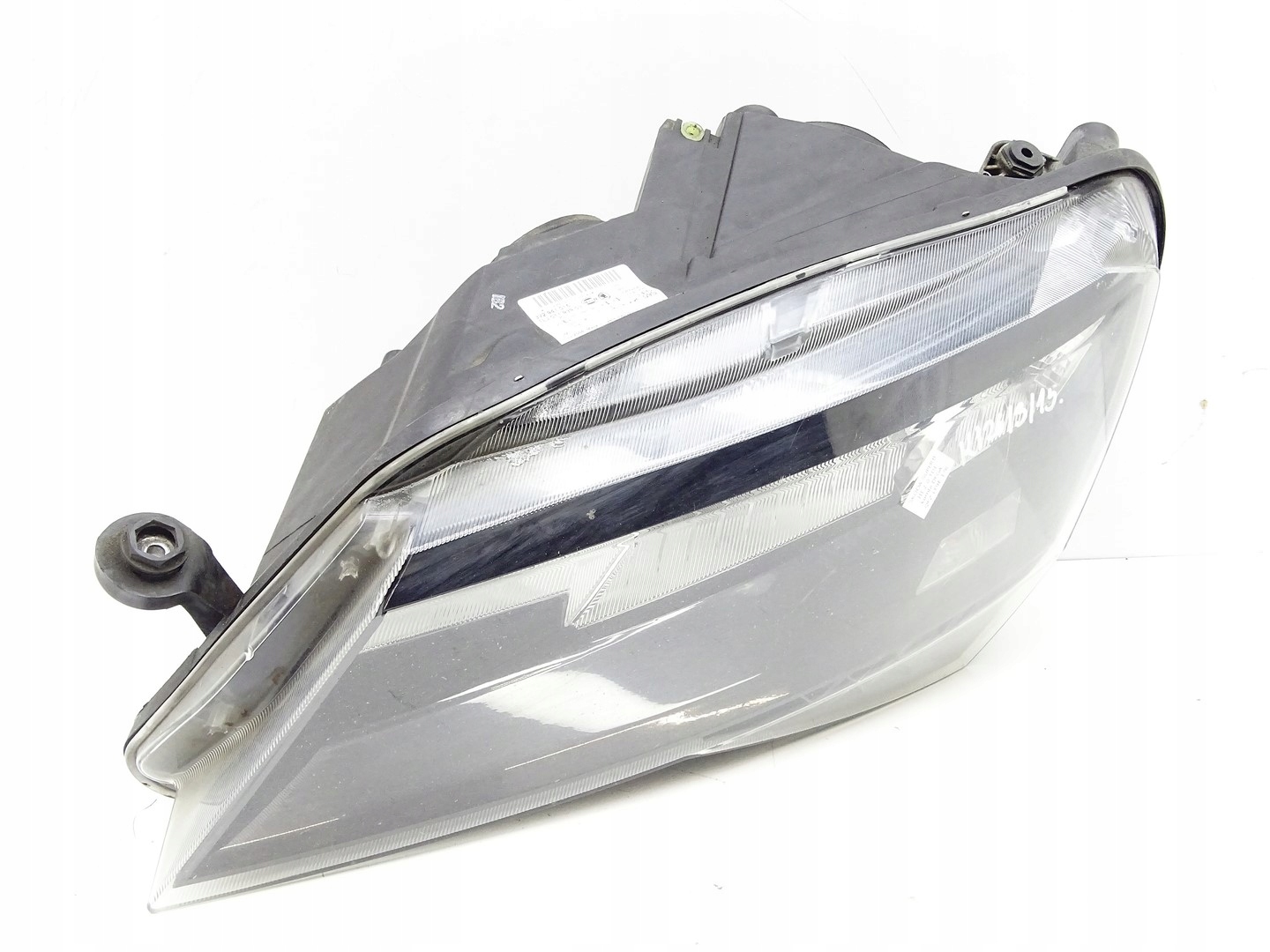 REFLEKTOR light left front left front SKODA SUPERB III 3V2941015