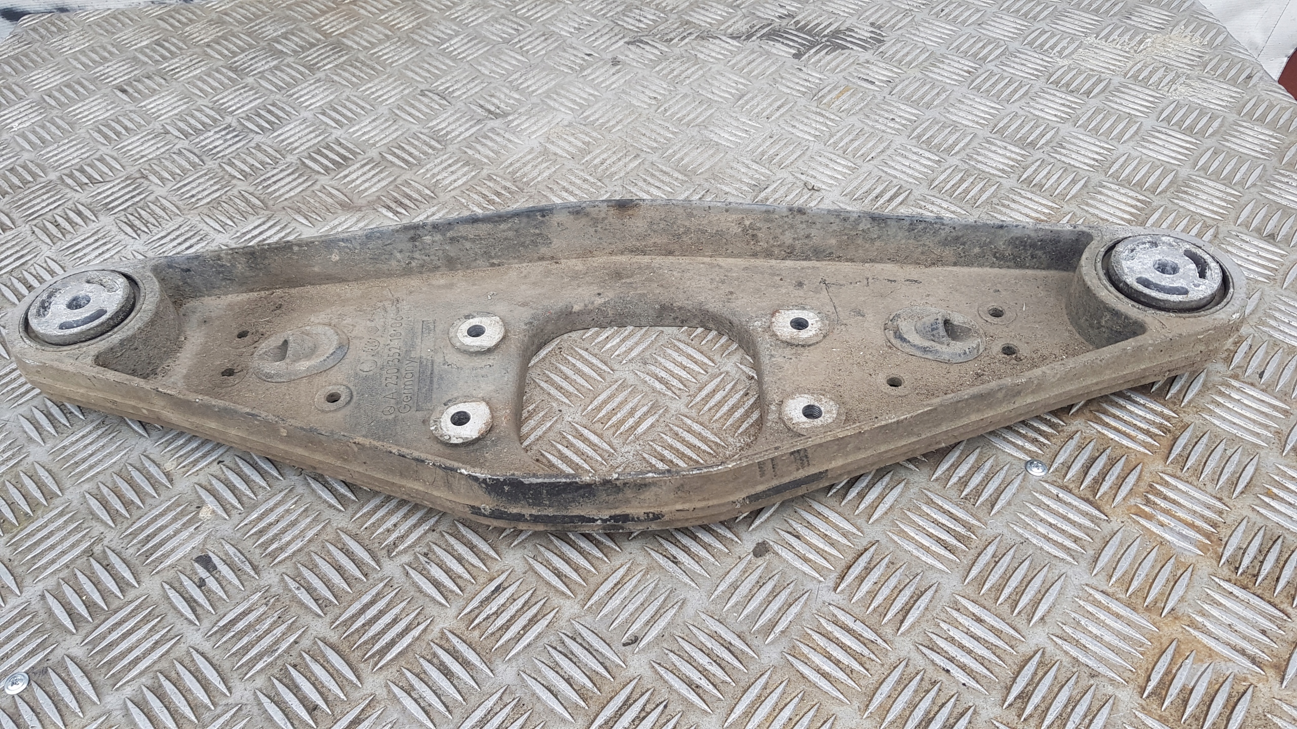 MERCEDES W211 Support MOSTU A2303521806