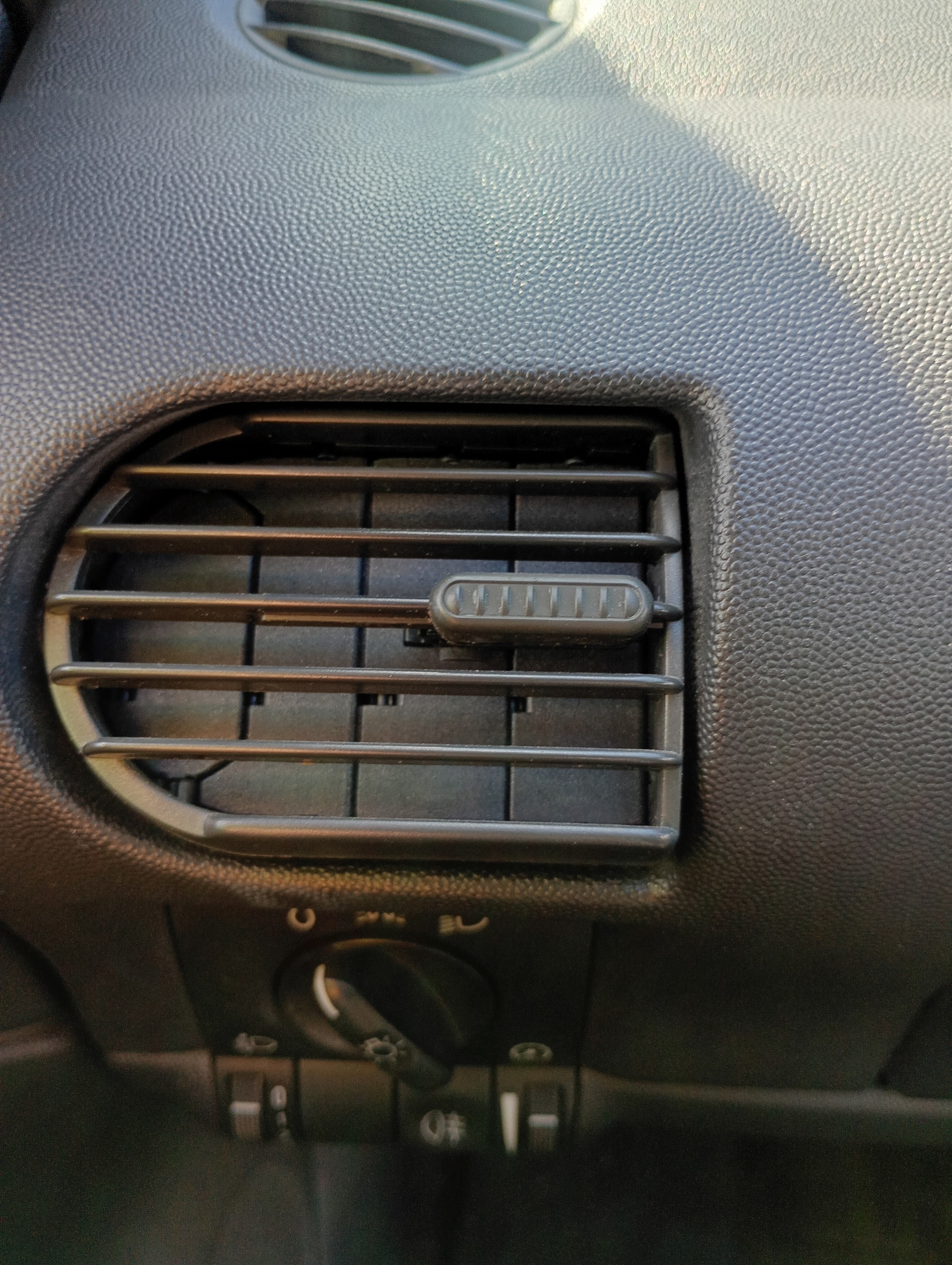grid air conditioning devices air left driver´s Opel Corsa C 00-09