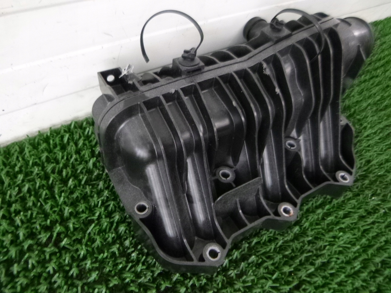FIESTA MK7 13- 1.0 EB intake manifold CM5G-9424-FA