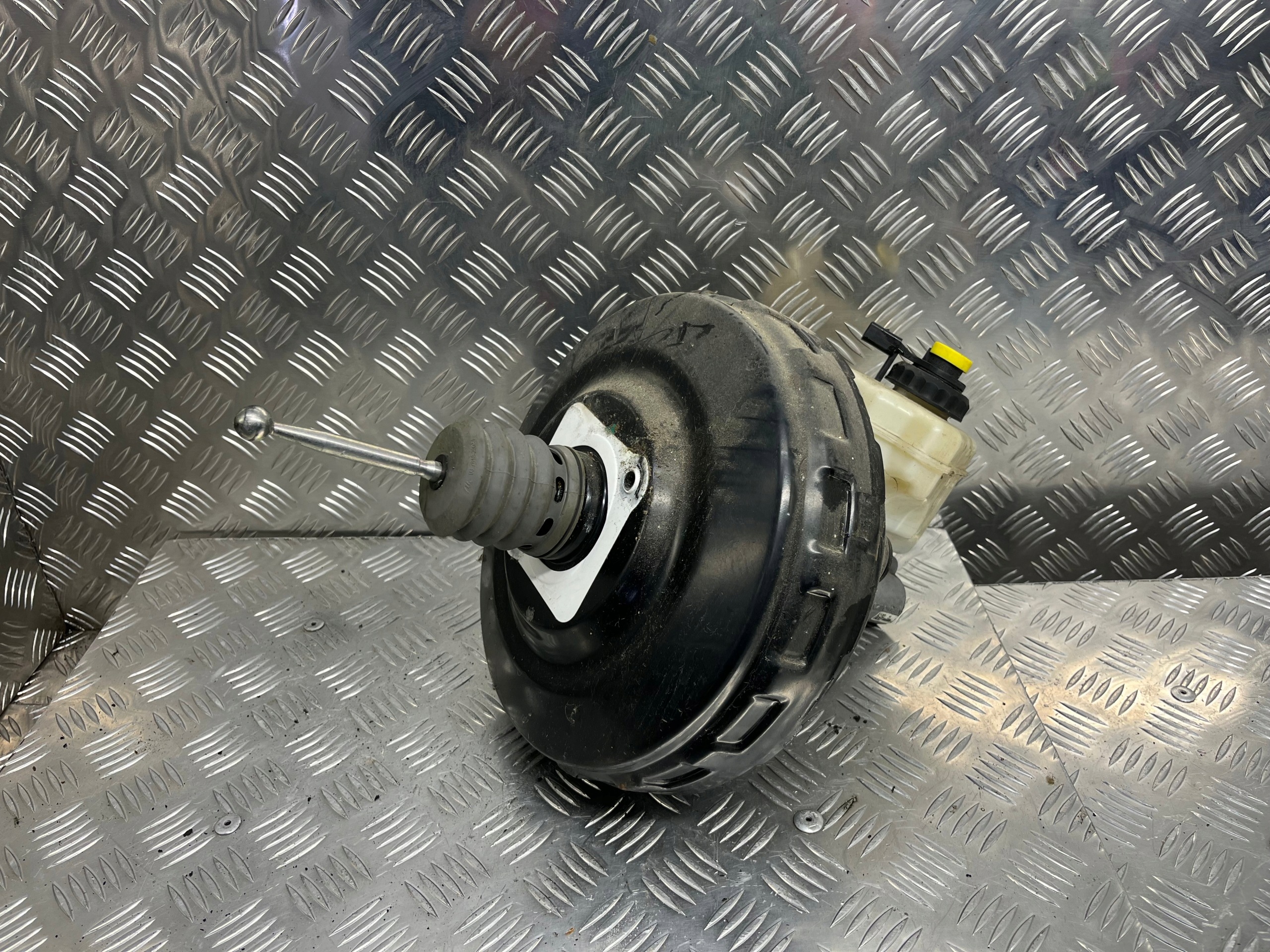 servo AUDI Q7 4l 3.0TDI
