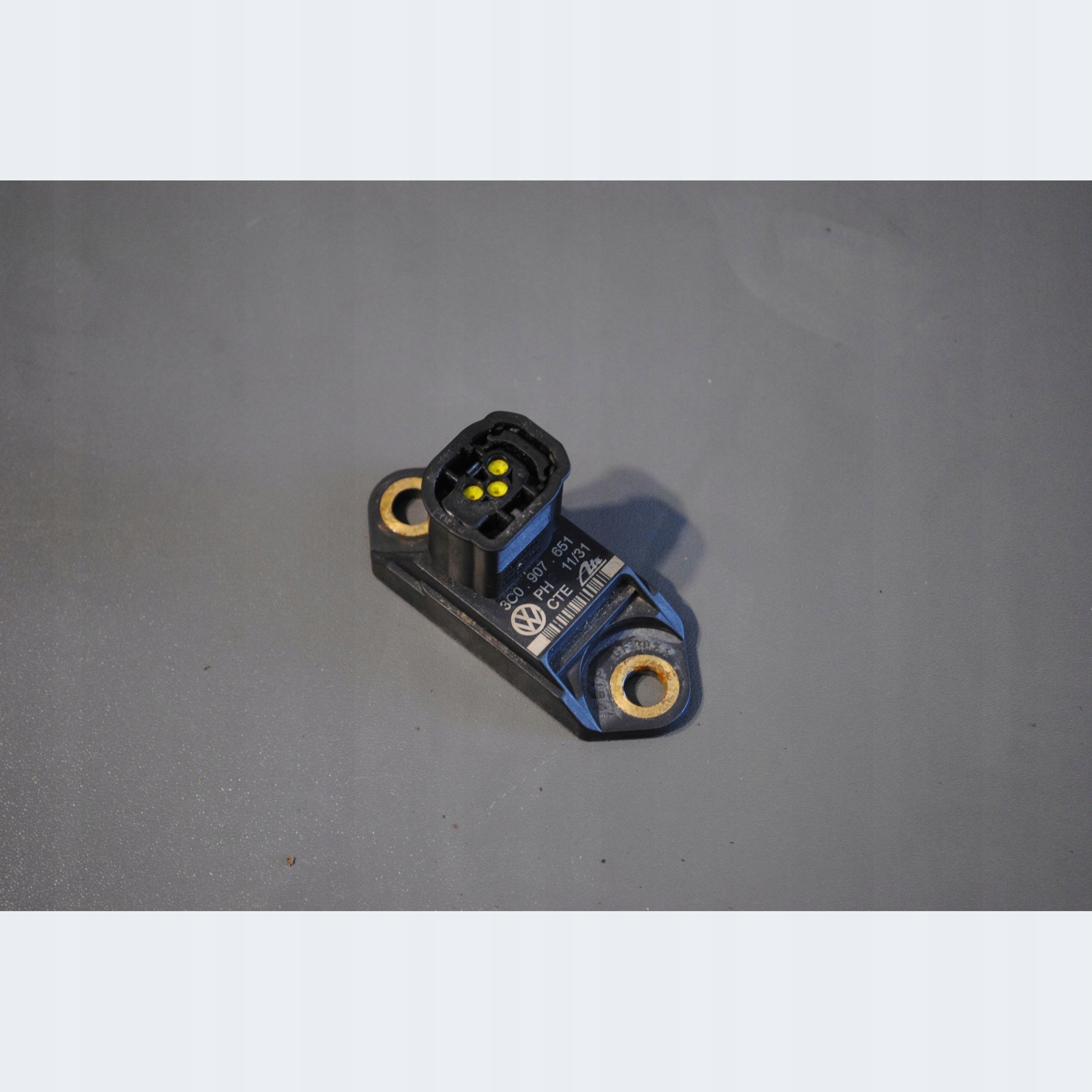 CZUJNIK PRZYSPIESZENIA VW PASSAT CC B7 3C0907651