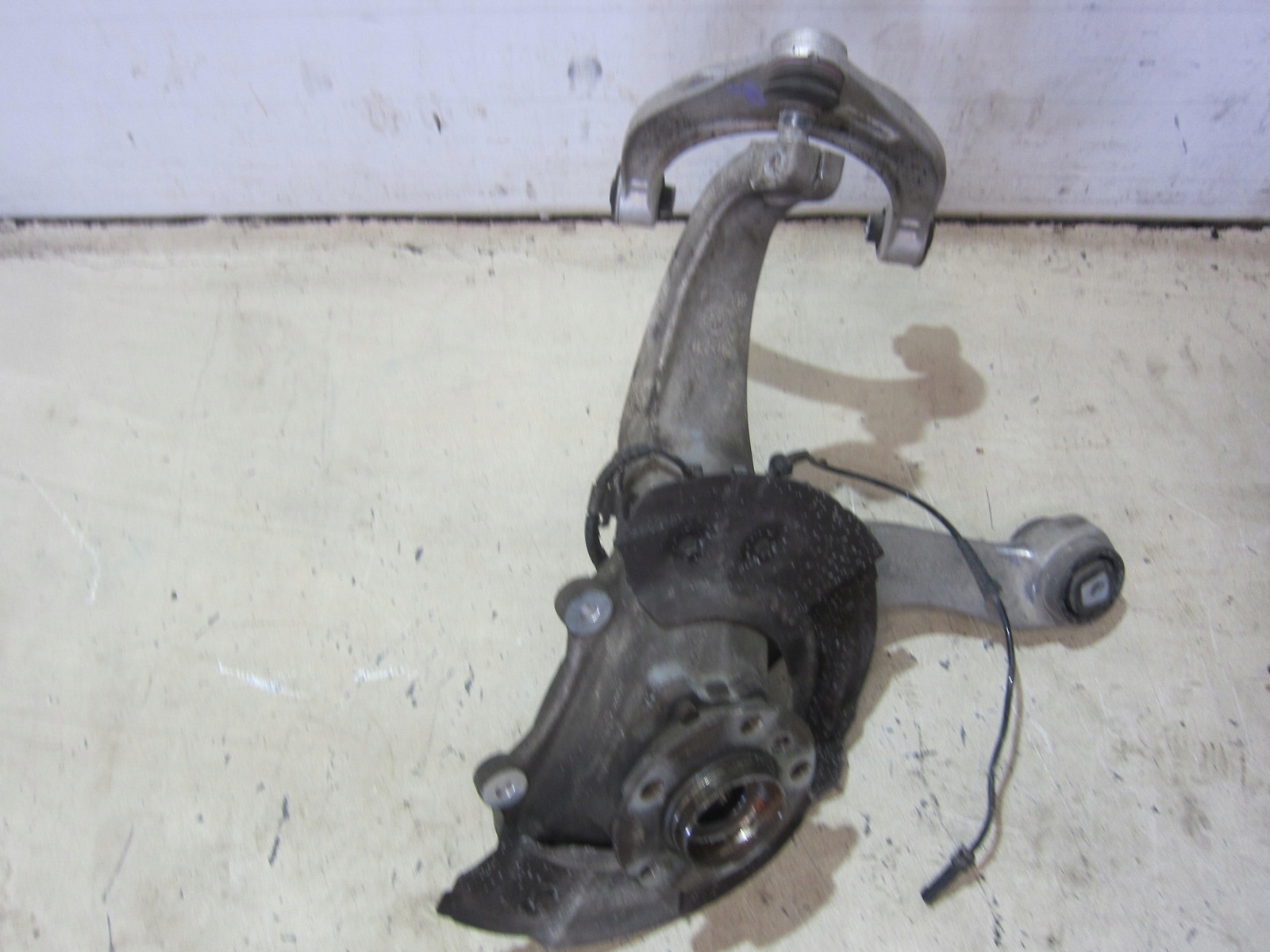 BMW F10 528X 4X4 swing shock absorber left XDRIVE