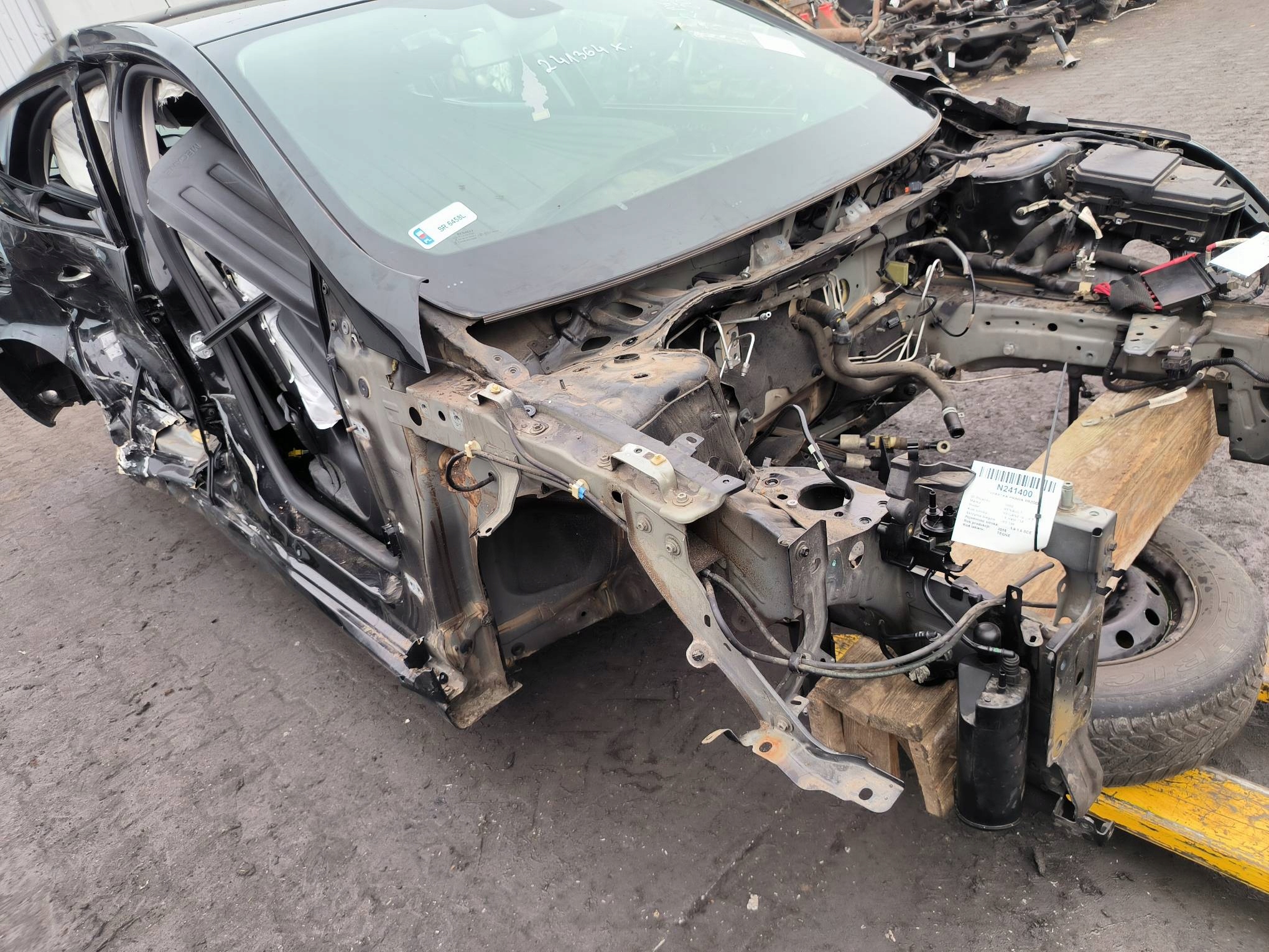 čtvrtka pravá předek RENAULT MEGANE IV LIFT
