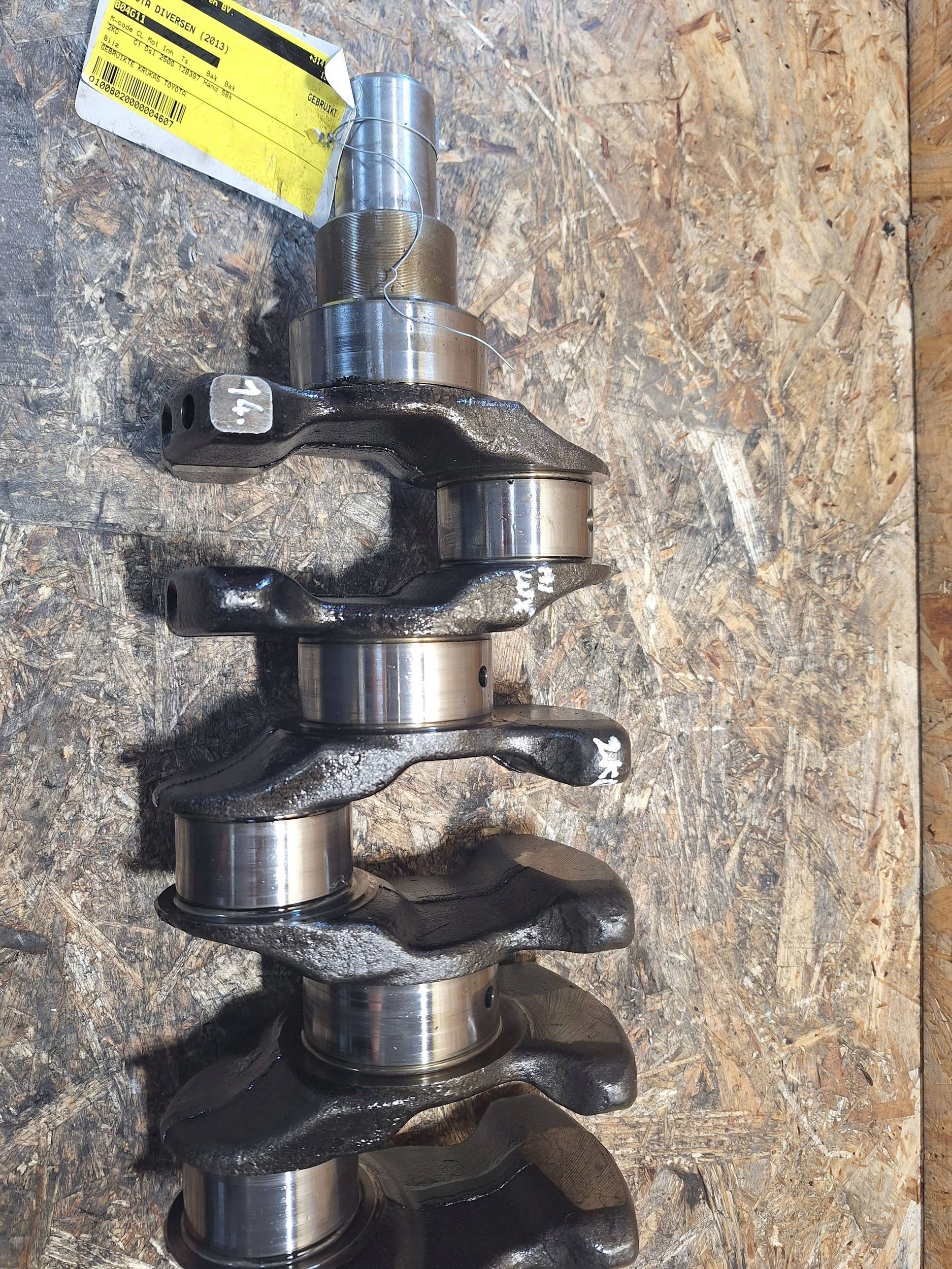 crank TOYOTA HILUX VI 01-06 2.4 TD 2KD NOMINAL