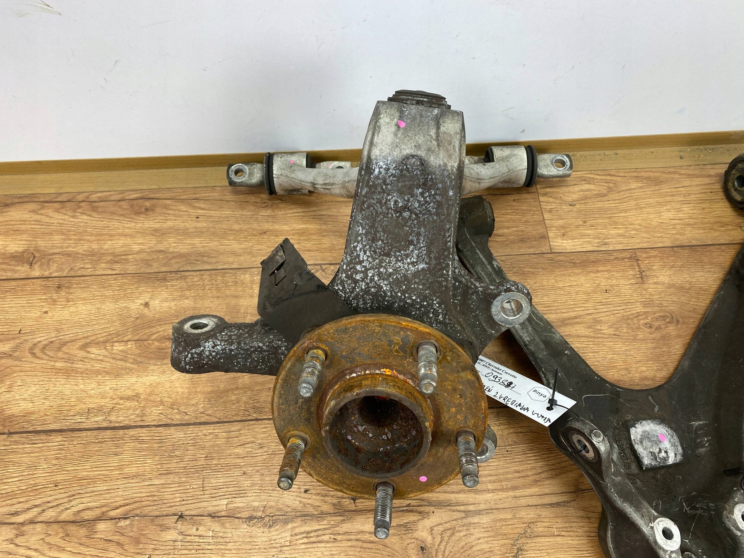 swing front left arm sususpension Chevrolet Corvette C6 2005+