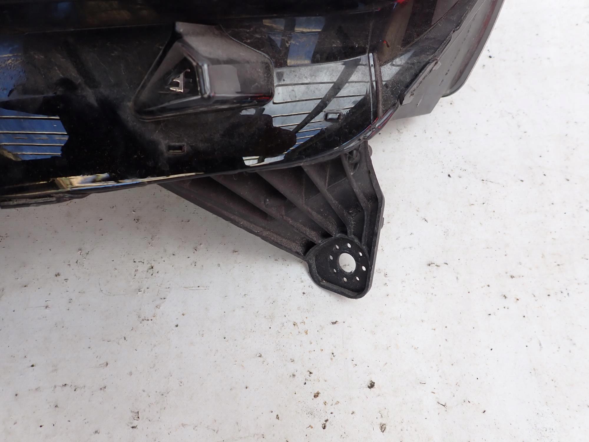 DACIA SANDERO III 3 20-> light front front left