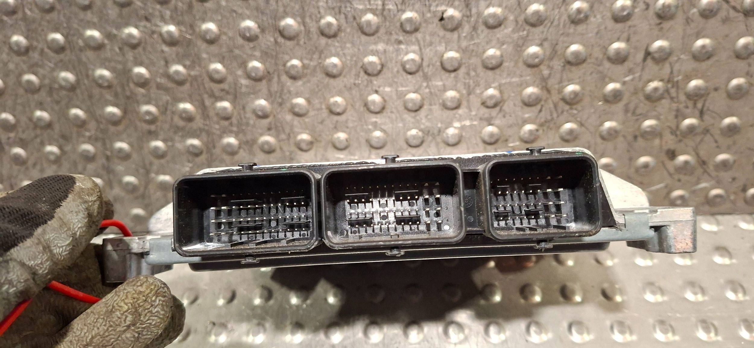 control unit of the engine computer 237D40934R AAA1982600101 237D40621R DACIA SPRING